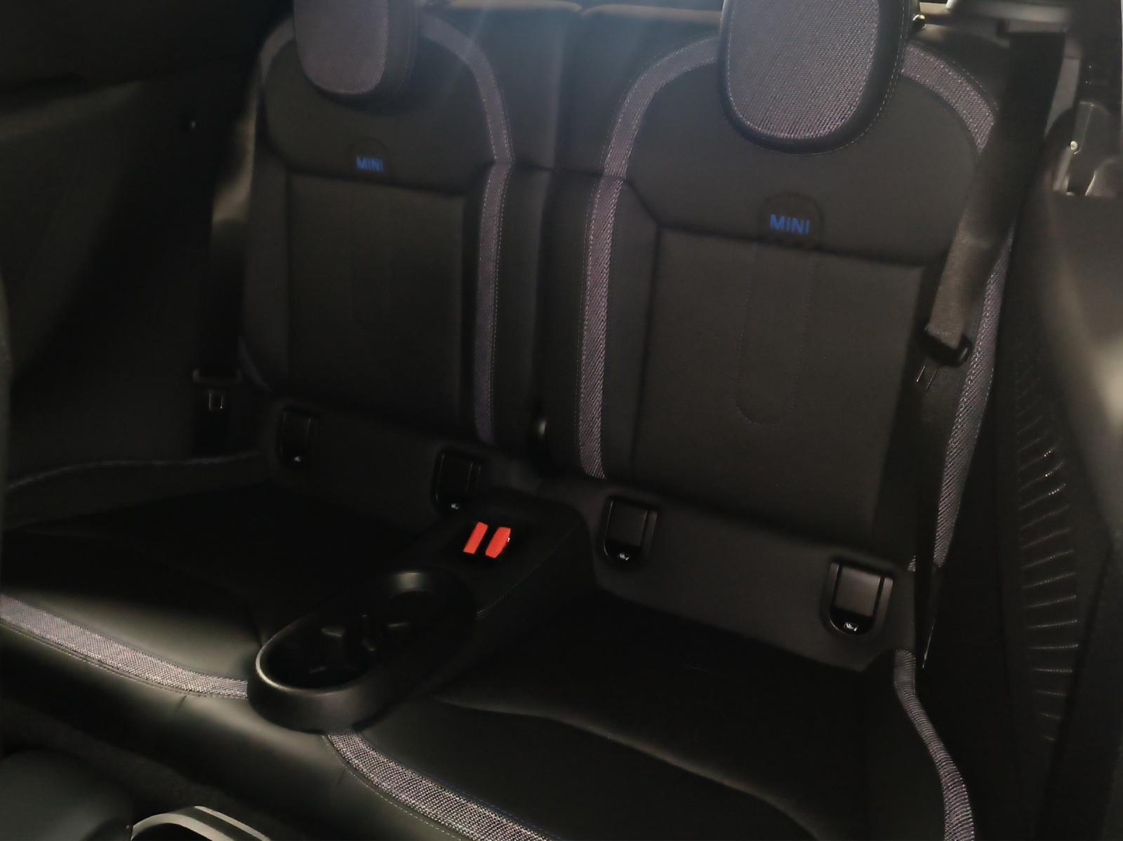 MINI Cabrio F67 2.0i Cooper S - 13