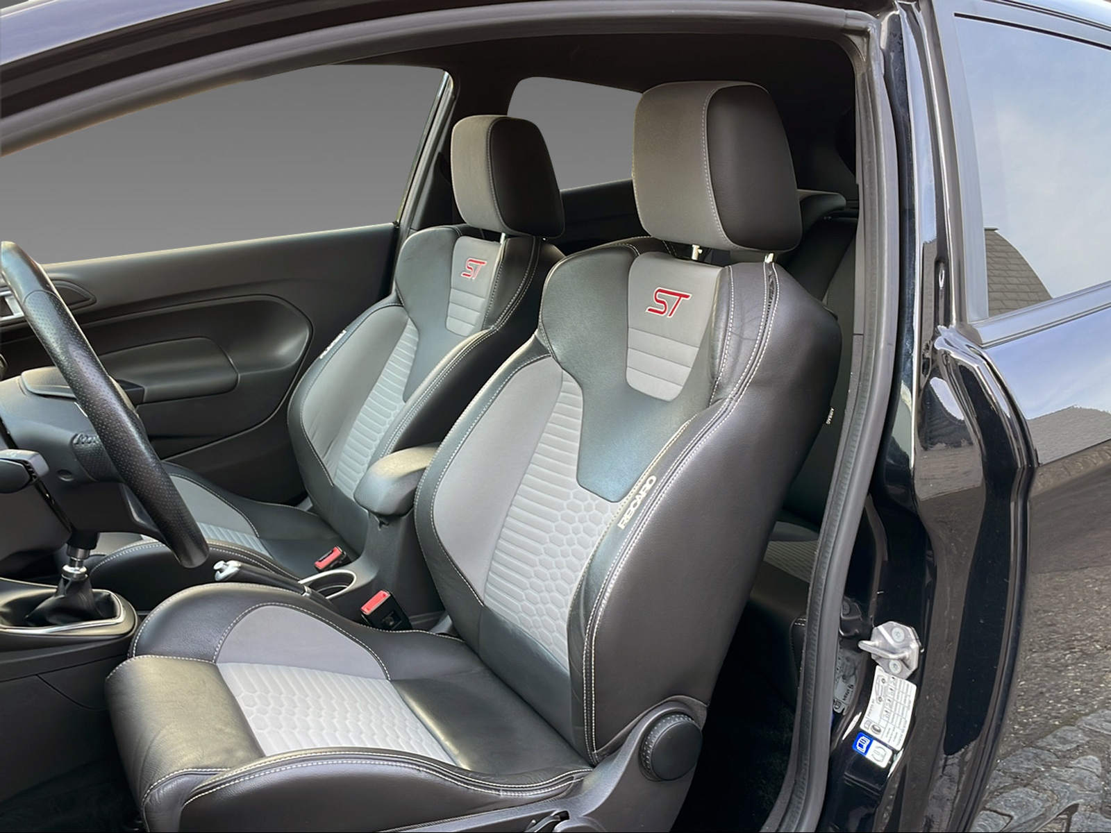 FORD Fiesta 1.6 EcoB ST-2 - 7