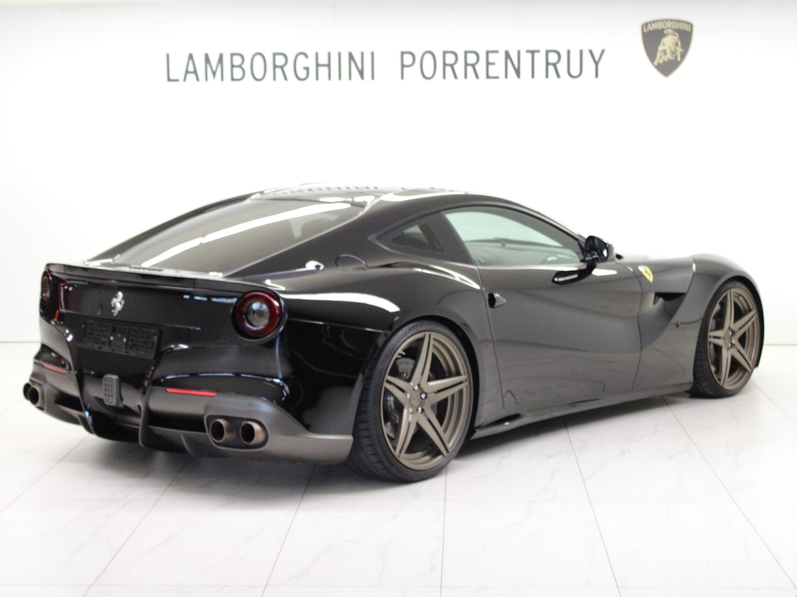 F12 Berlinetta thumbnail n°2