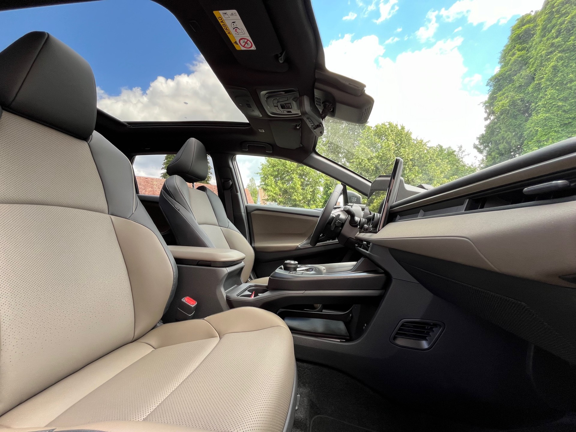 TOYOTA bZ4X Touring Premium AWD - 10