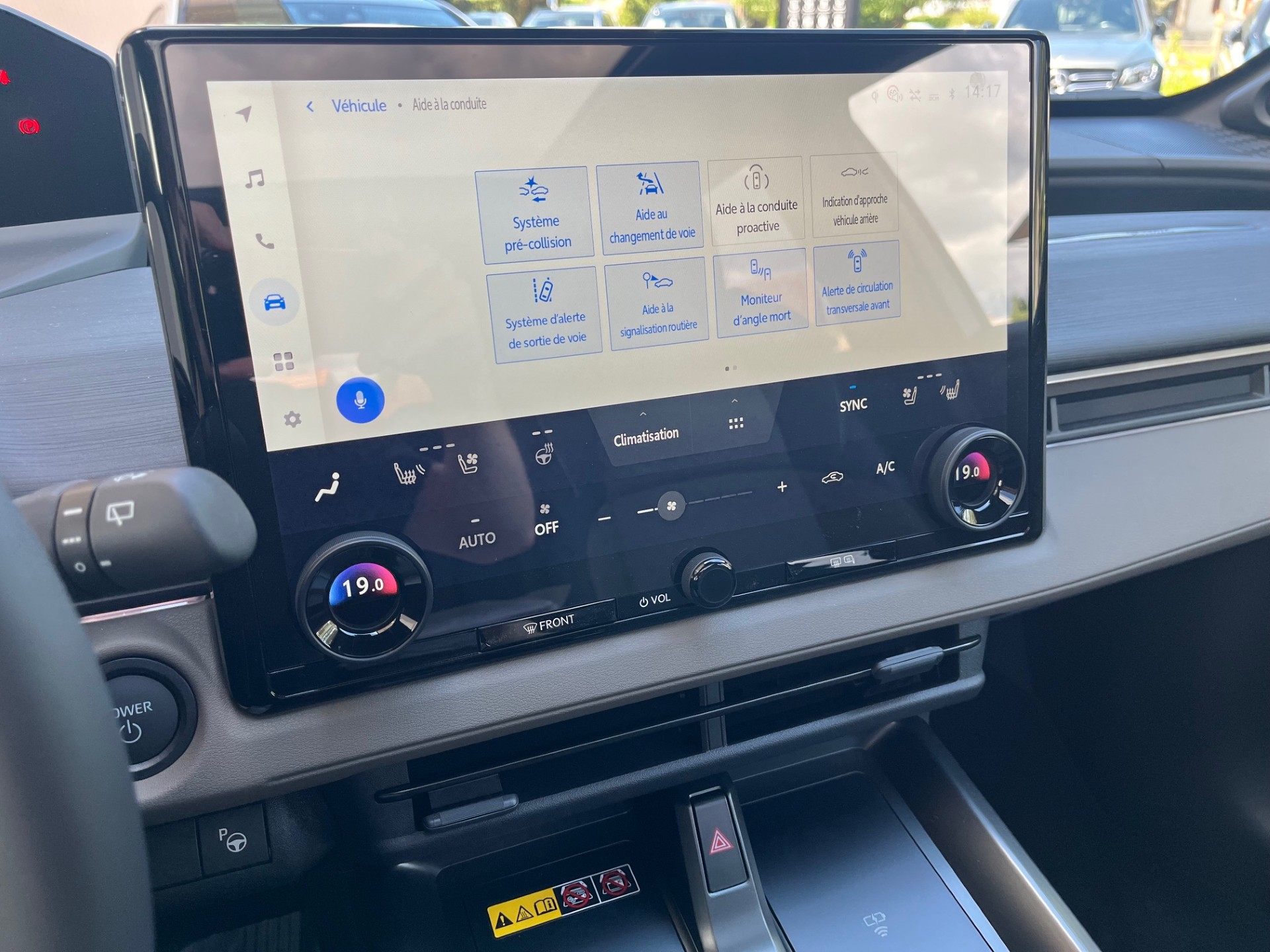 TOYOTA bZ4X Touring Premium AWD - 18