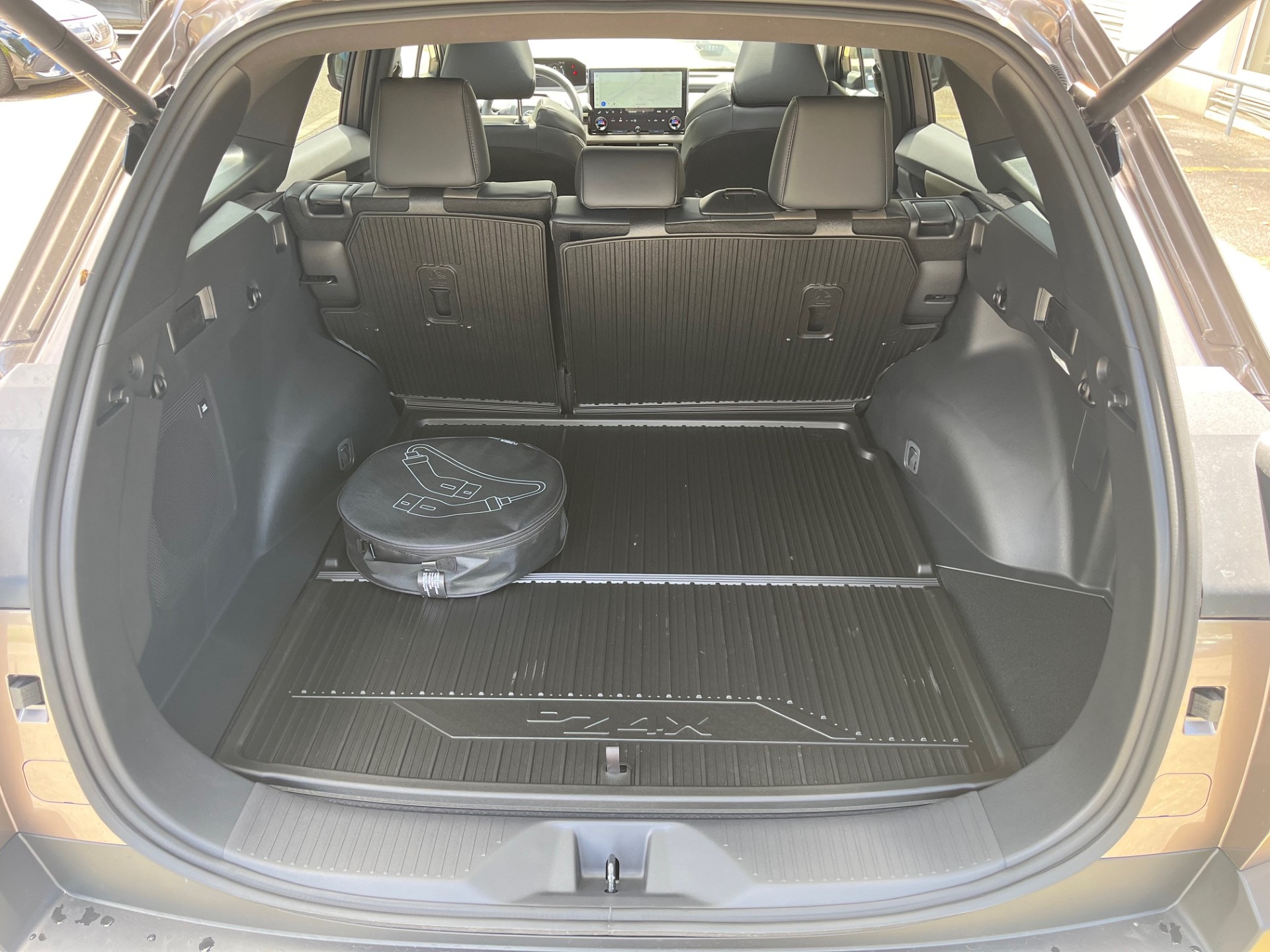 TOYOTA bZ4X Touring Premium AWD - 13