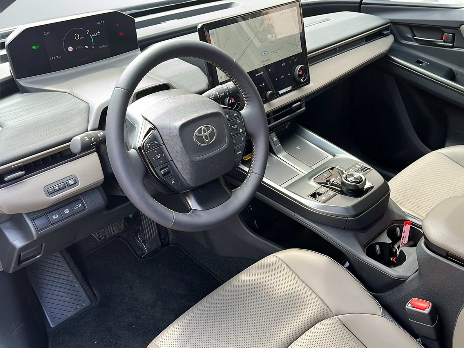 TOYOTA bZ4X Touring Premium AWD - 8