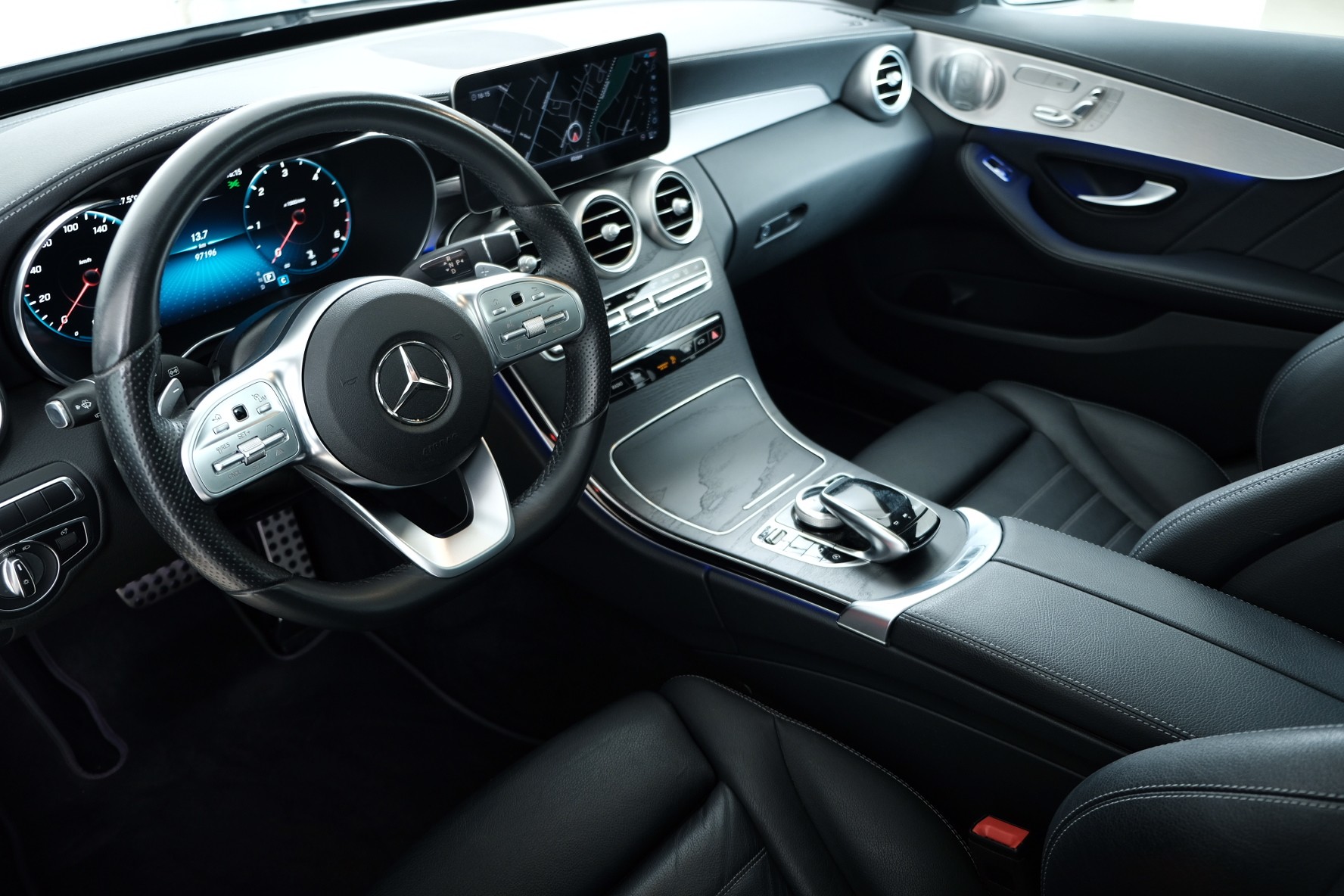 MERCEDES-BENZ C 220 d Swiss Star AMG Line 4M 9G-Tronic - 9