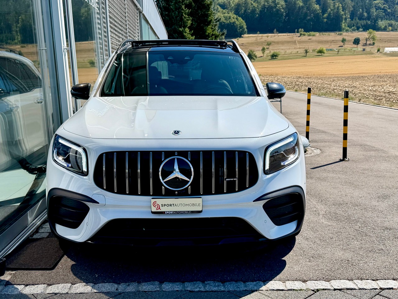Mercedes-Benz GLB 35 AMG 4Matic 8G-Tronic, Bild 4