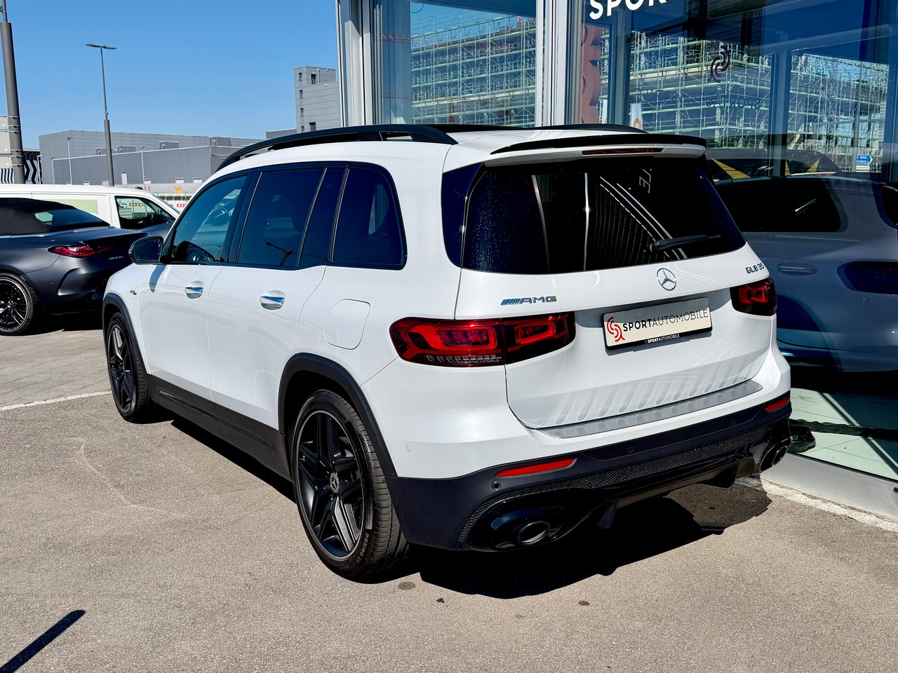 Mercedes-Benz GLB 35 AMG 4Matic 8G-Tronic, Bild 9