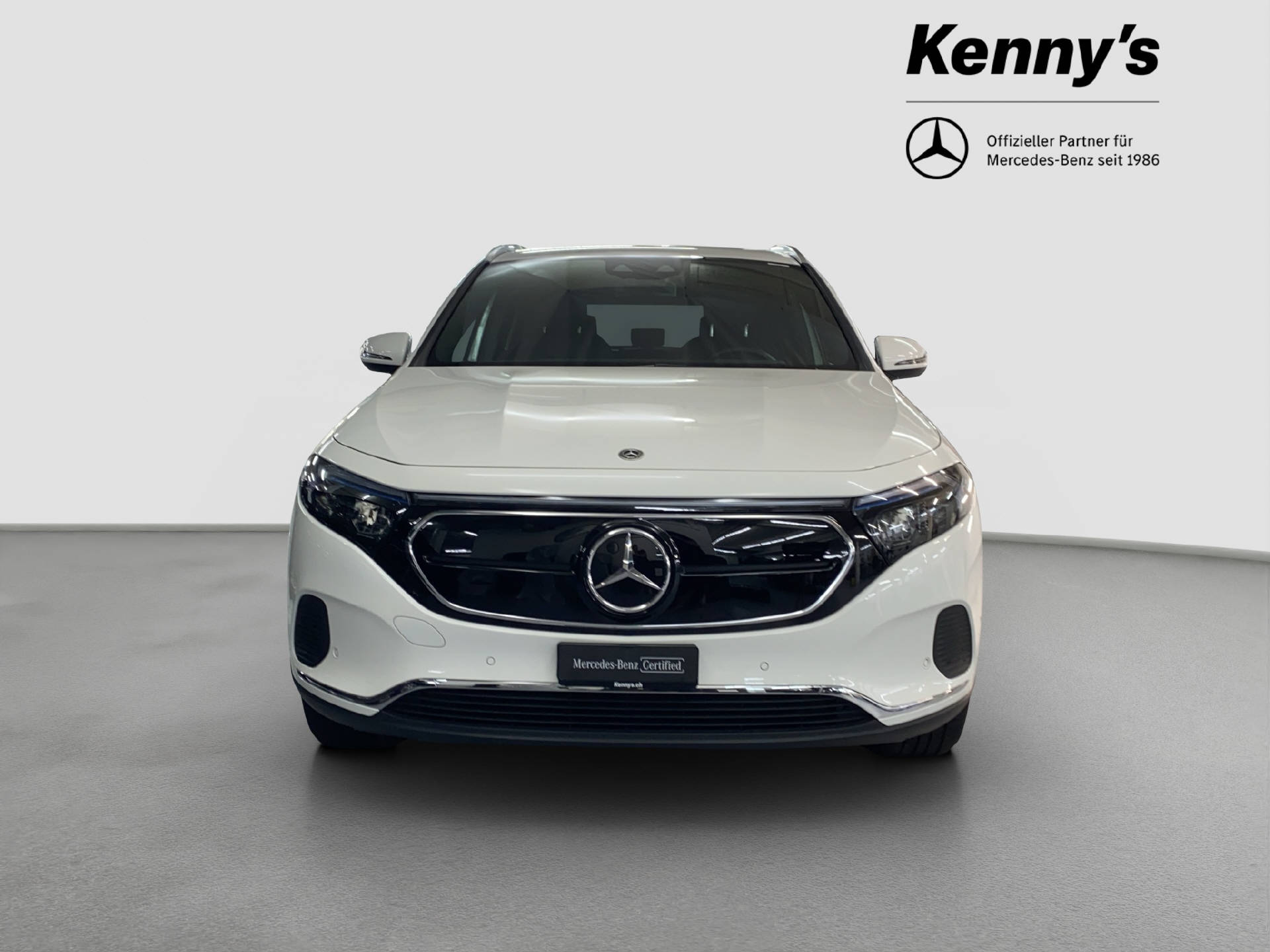 MERCEDES-BENZ EQA 300 Swiss Star 4MATIC - 3