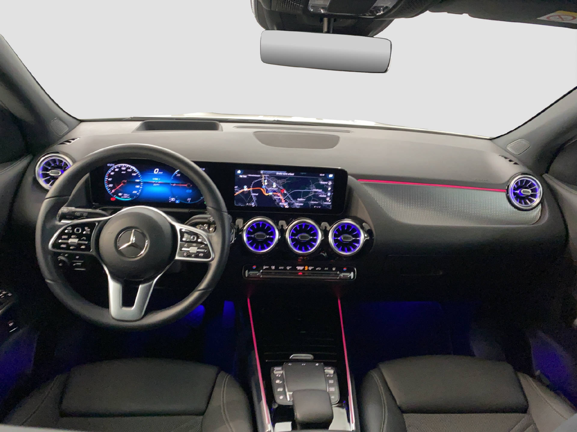 MERCEDES-BENZ EQA 300 Swiss Star 4MATIC - 9