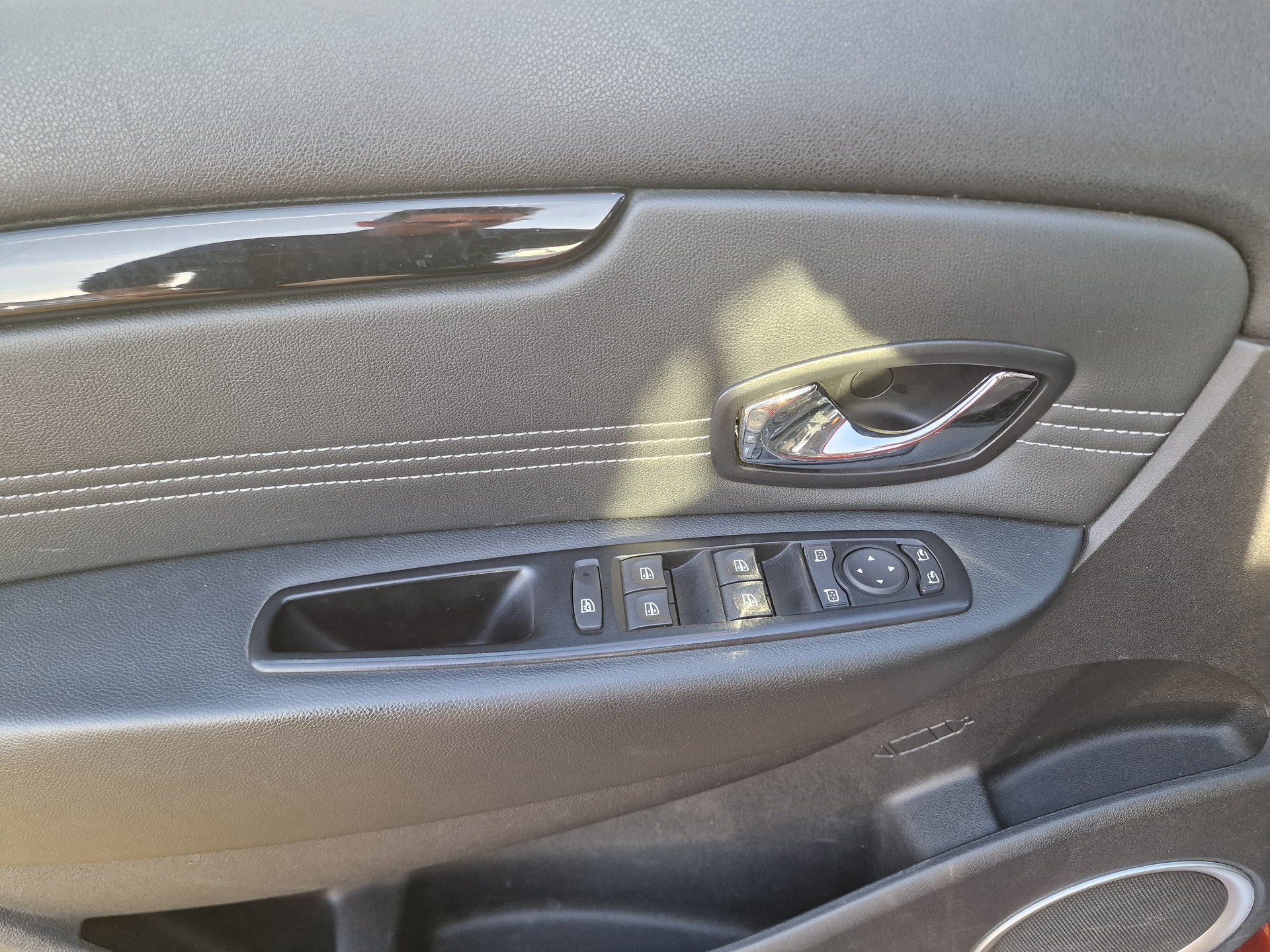 RENAULT Scénic 1.4 16V Turbo Dynamique 12Mt Gara MFK Neu 8x Alu - 20