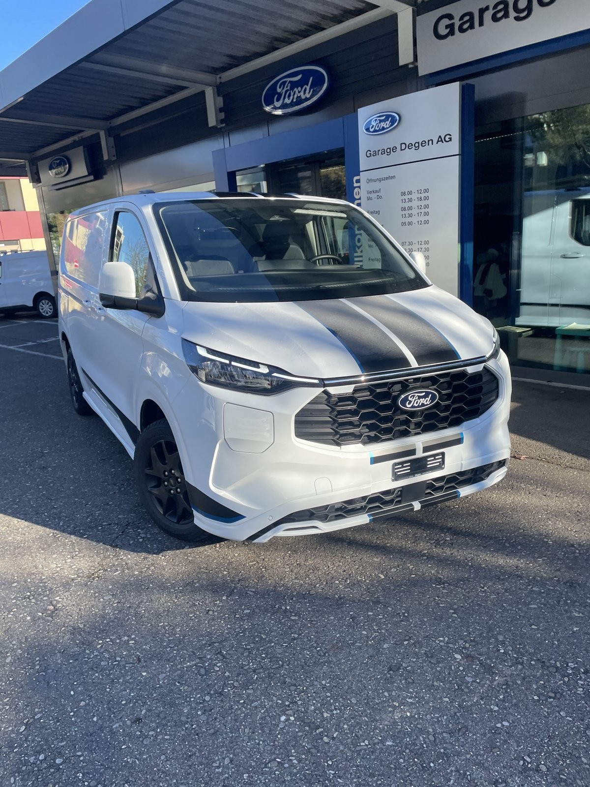 FORD Transit Custom Van 320 L1 2.5 Duratec 233 Sport PHEV - 8