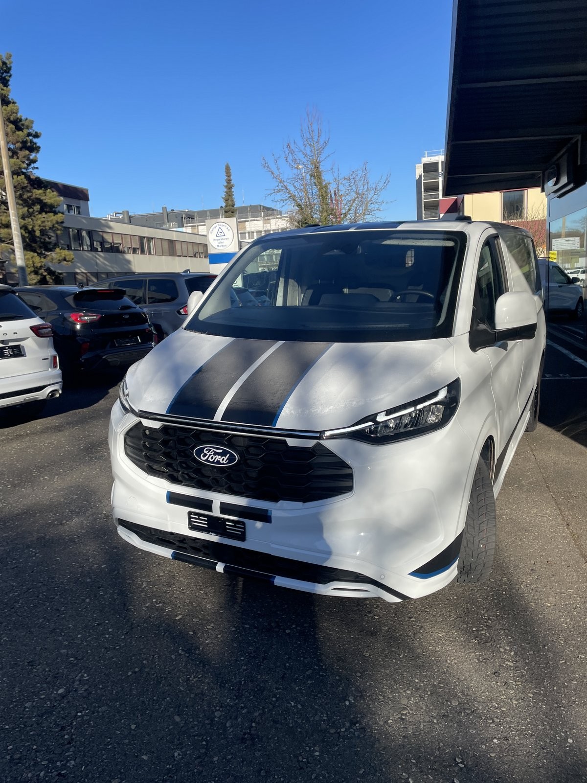 FORD Transit Custom Van 320 L1 2.5 Duratec 233 Sport PHEV - 11