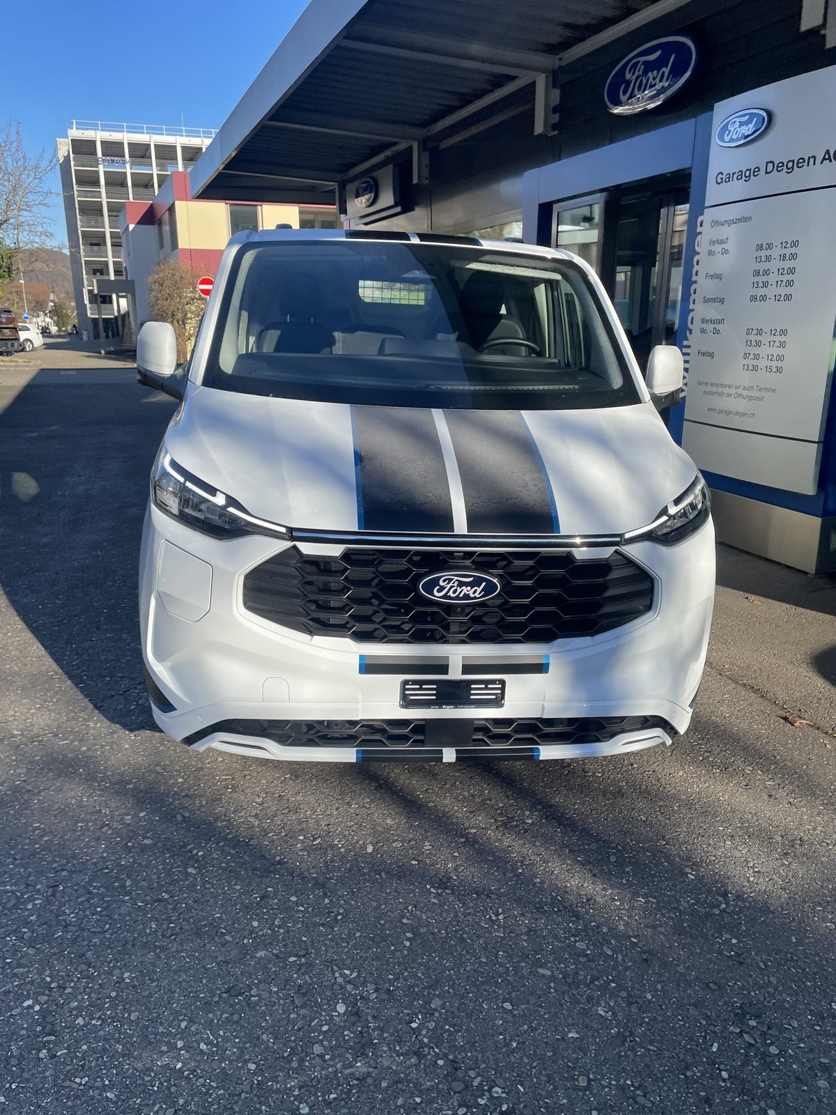 FORD Transit Custom Van 320 L1 2.5 Duratec 233 Sport PHEV - 10