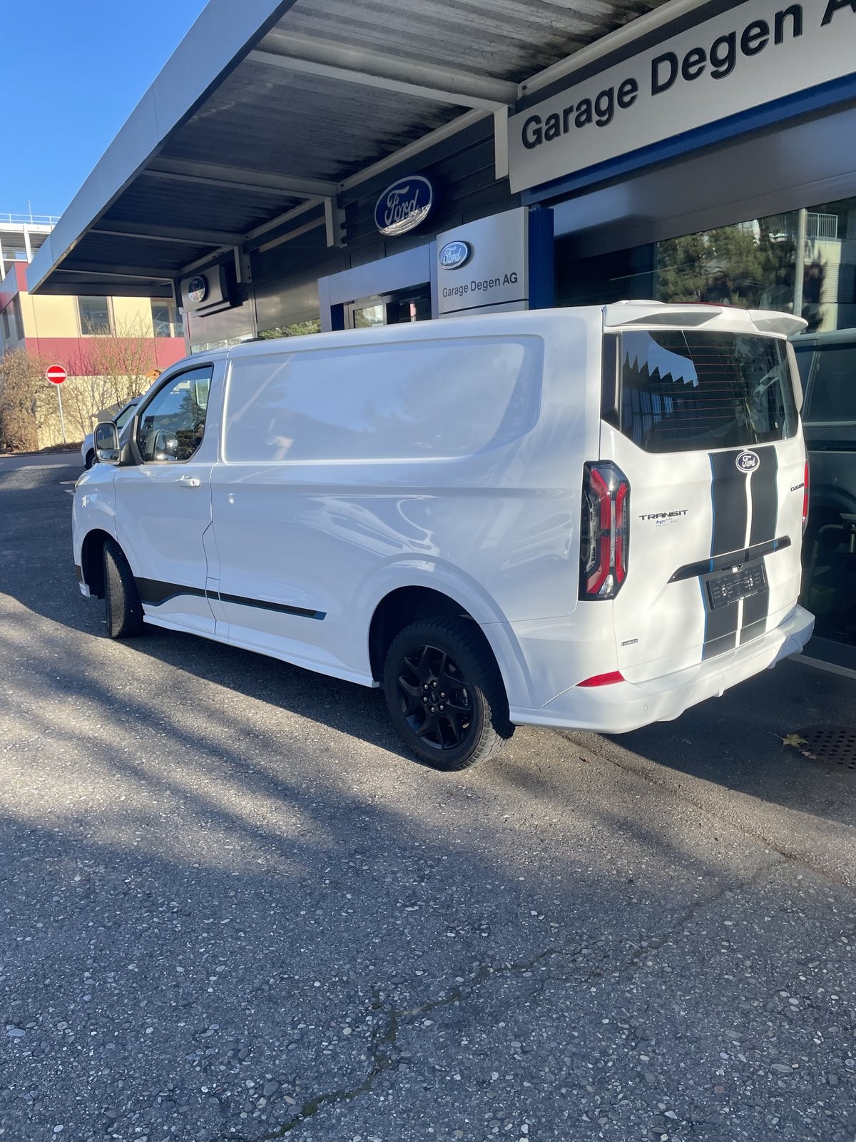 FORD Transit Custom Van 320 L1 2.5 Duratec 233 Sport PHEV - 2