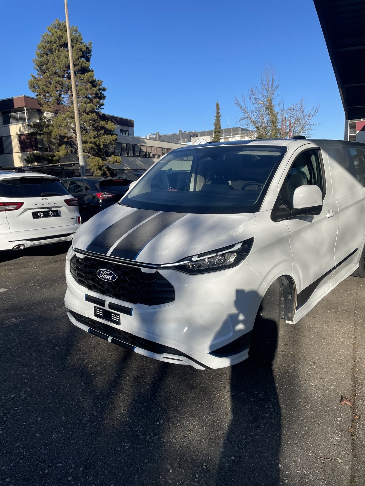 FORD Transit Custom Van 320 L1 2.5 Duratec 233 Sport PHEV - 12