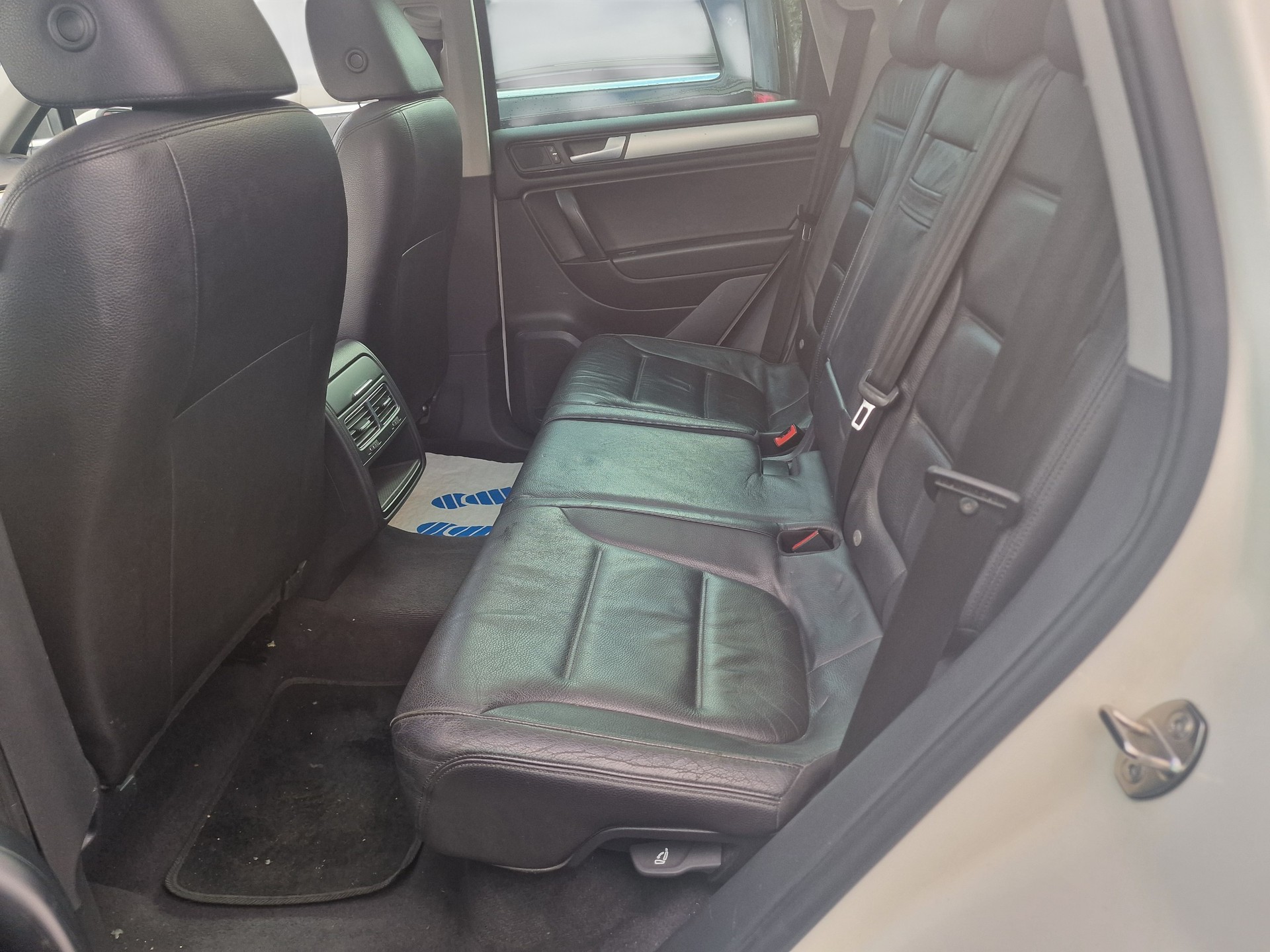 VW Touareg 3.0 TDI BlueMotion Technology Tiptronic R-Line 12Mt Gara Neu MFK Anhängkupp - 12