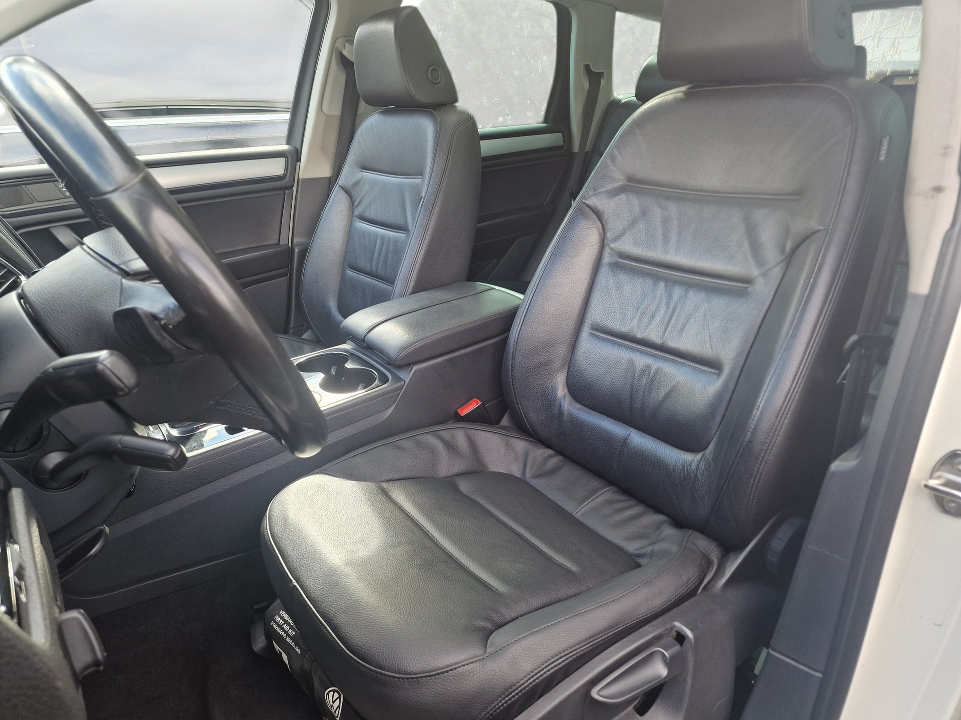 VW Touareg 3.0 TDI BlueMotion Technology Tiptronic R-Line 12Mt Gara Neu MFK Anhängkupp - 10