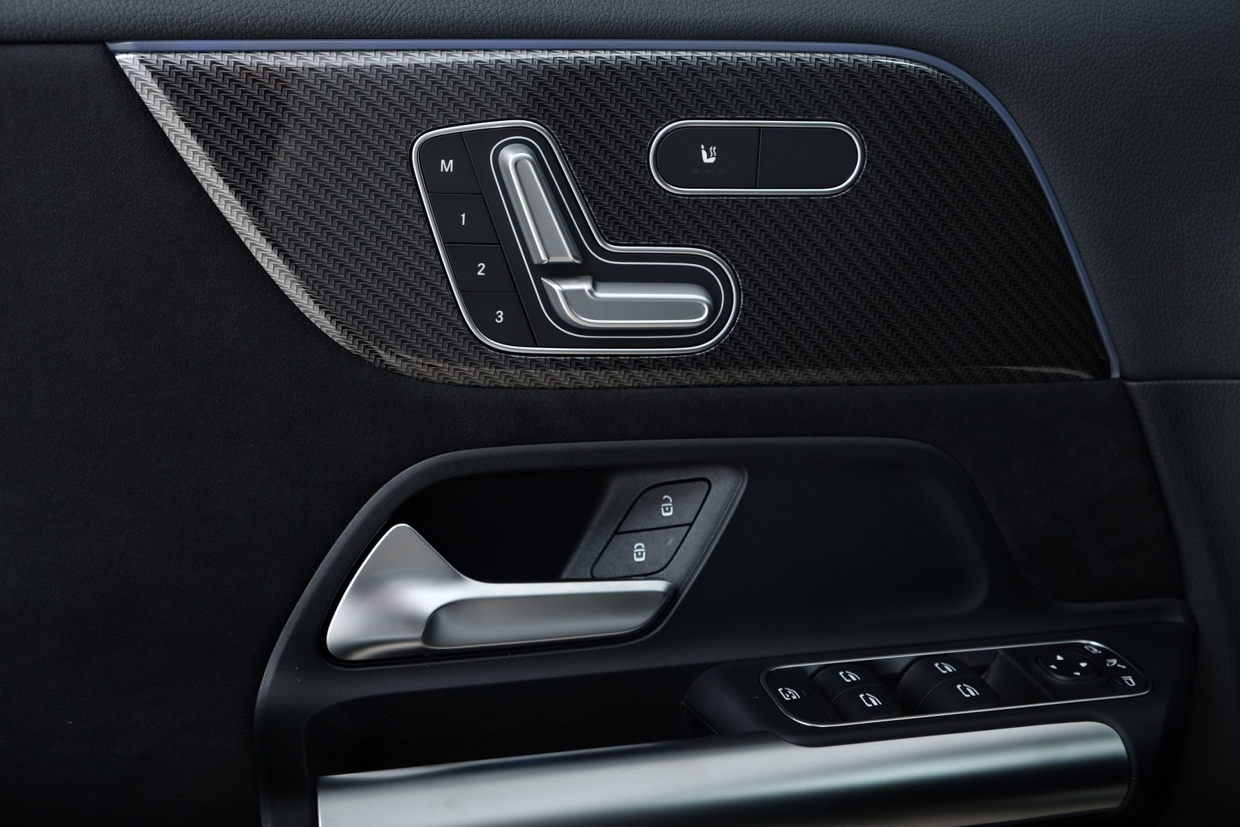 MERCEDES-BENZ GLA AMG 35 4Matic 8G-DCT - 11