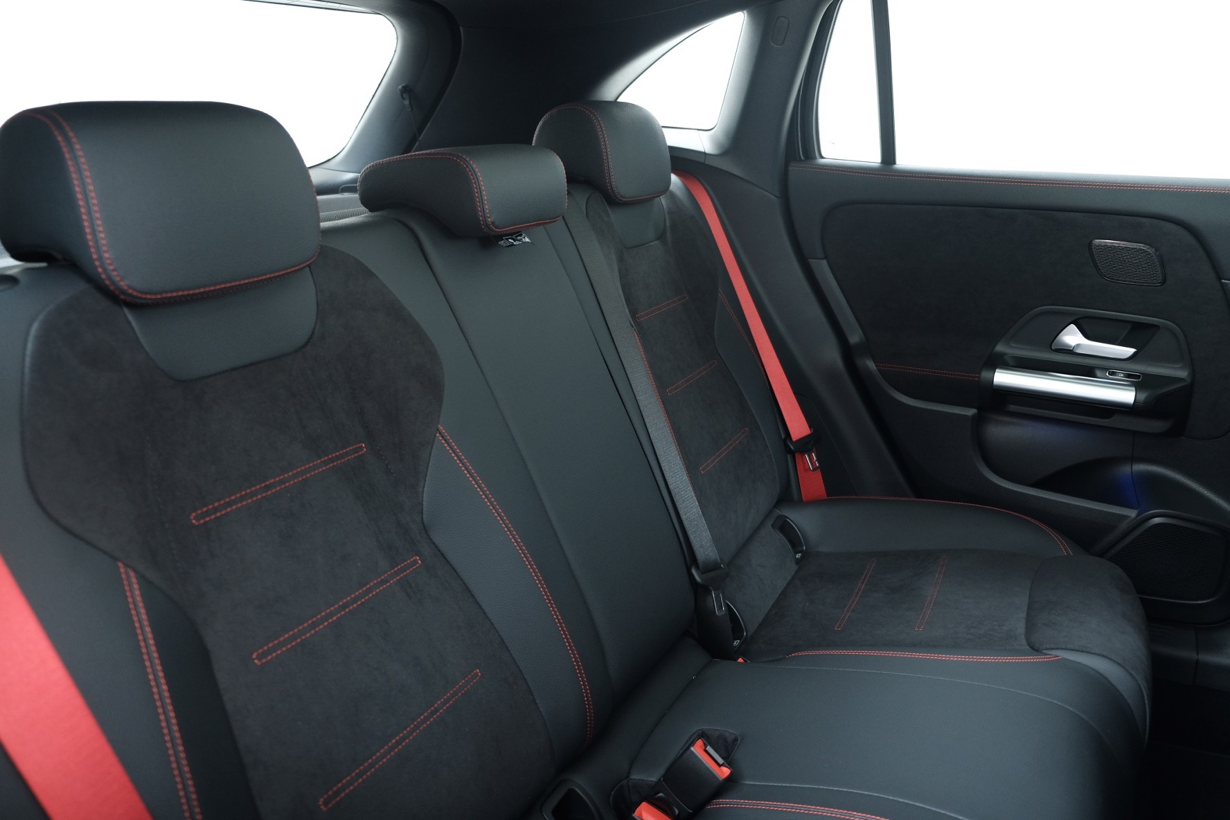 MERCEDES-BENZ GLA AMG 35 4Matic 8G-DCT - 13