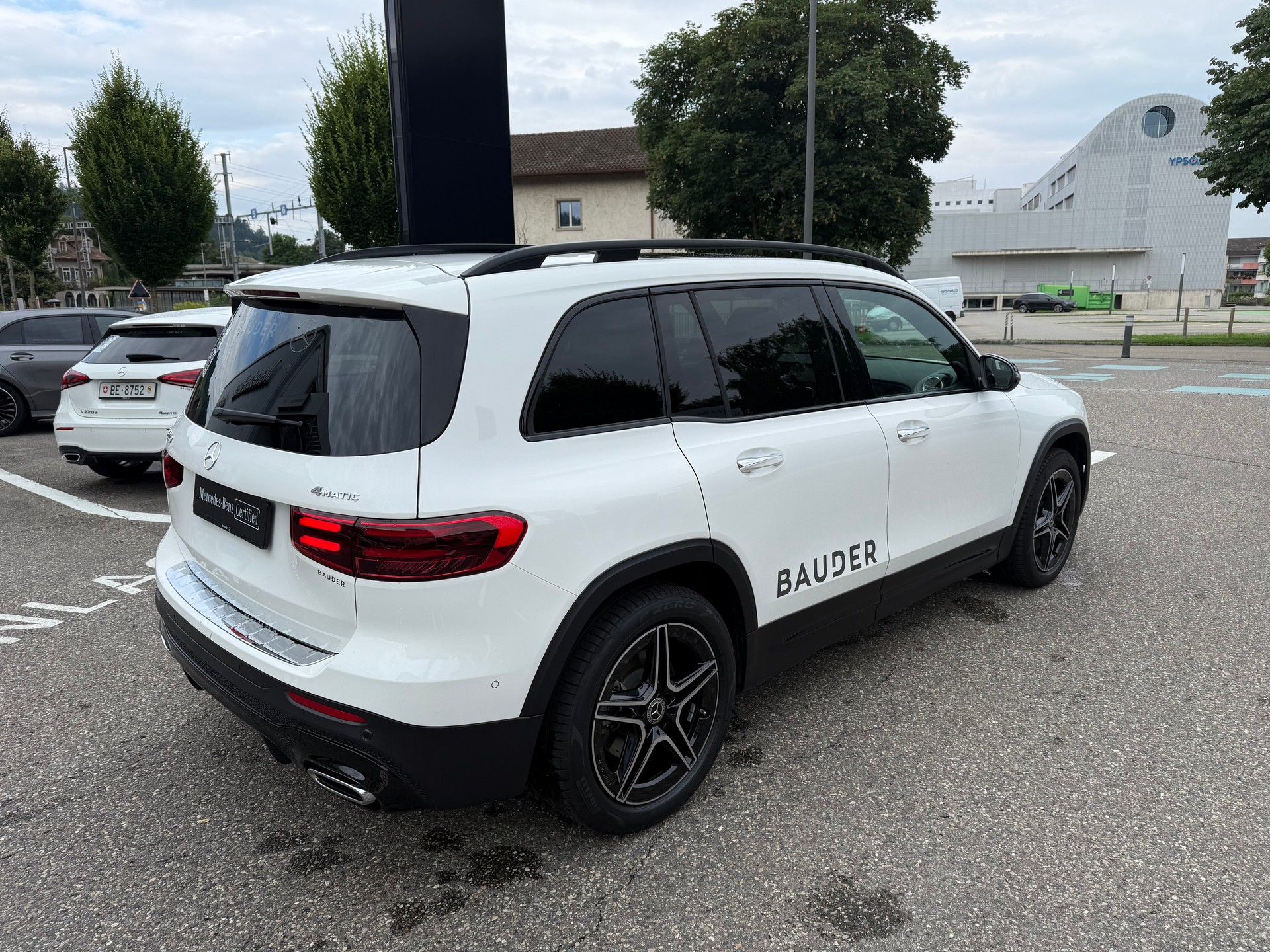 MERCEDES-BENZ GLB 220 4Matic 8G-Tronic - 10