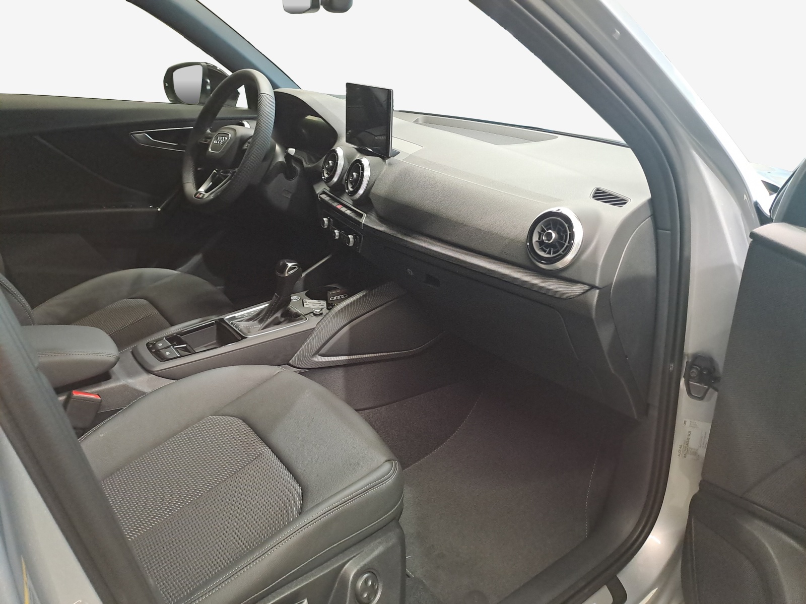 AUDI Q2 35 TFSI advanced S-tronic - 14