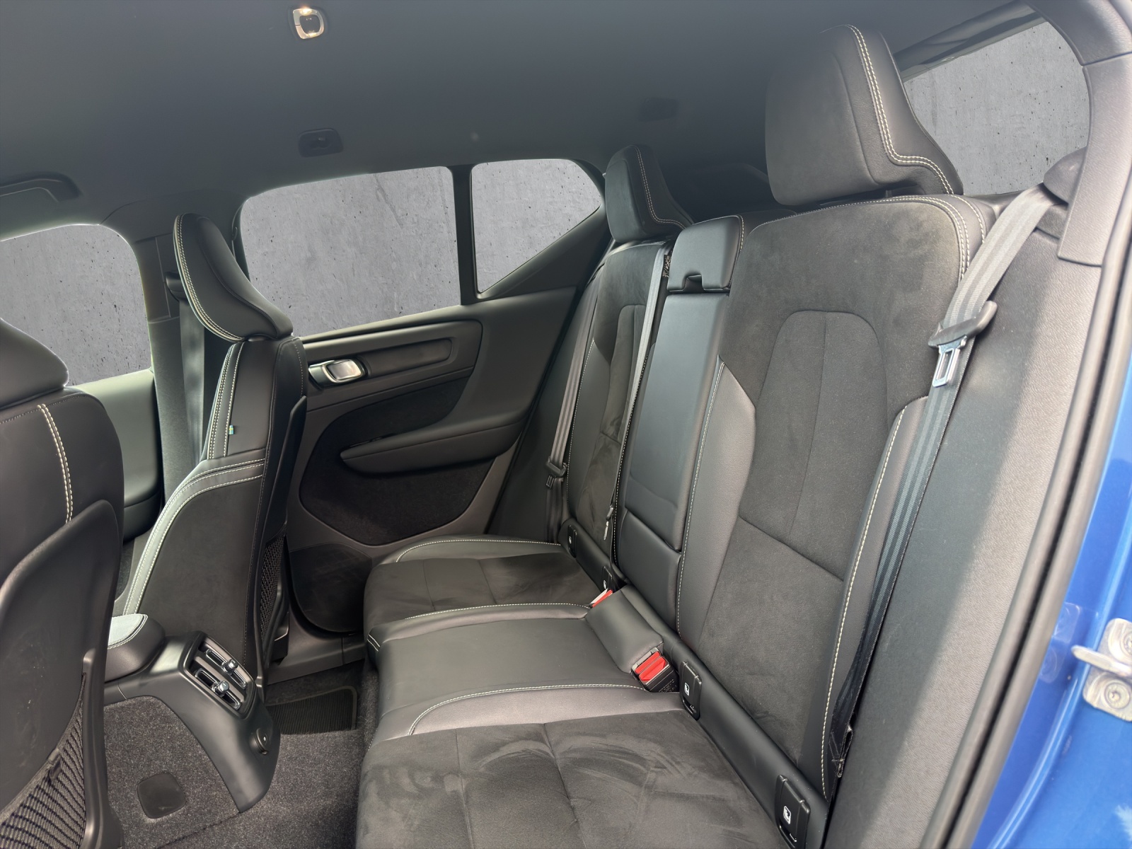 VOLVO XC40 T4 TwE R-Design DCT - 15