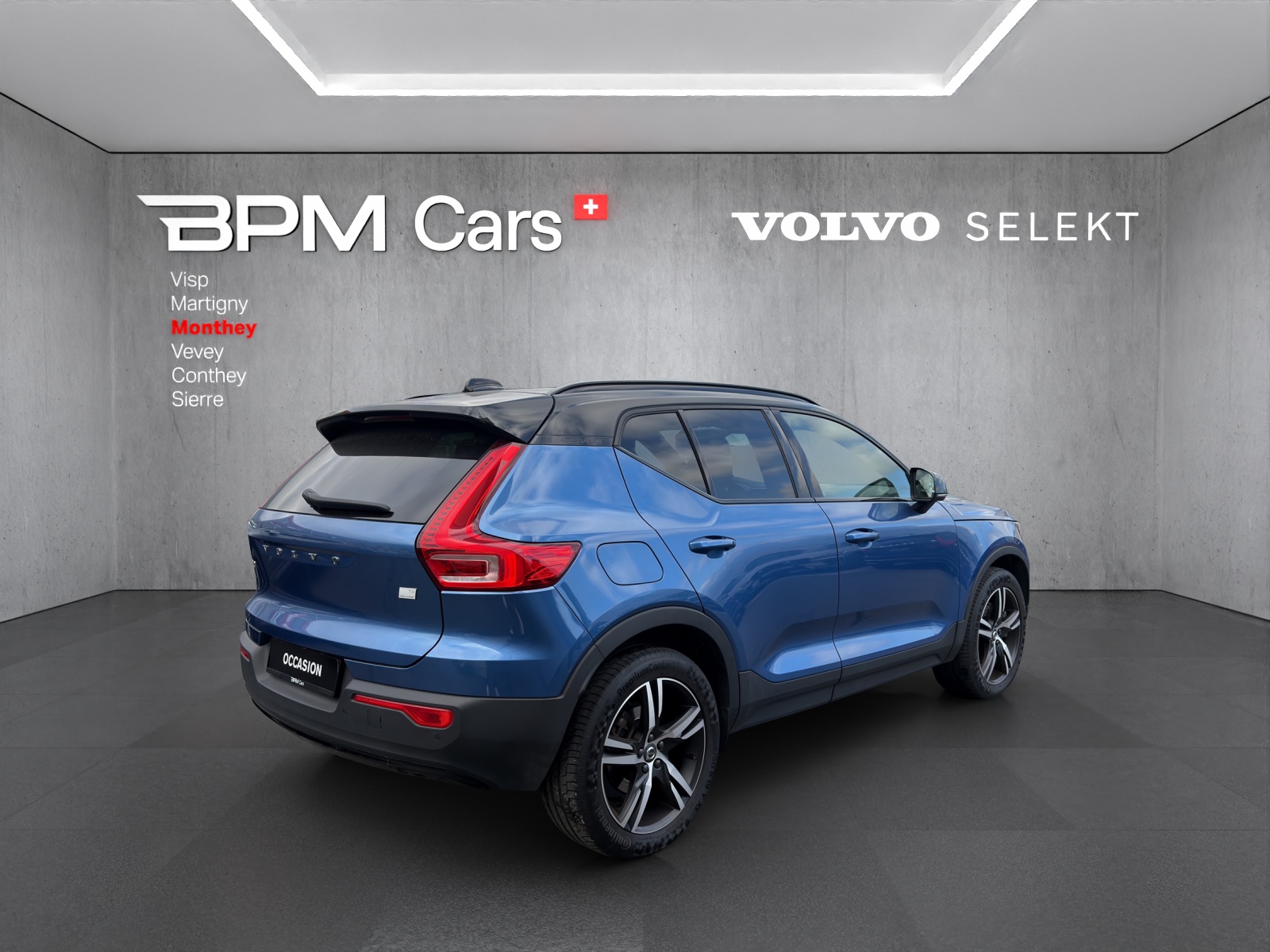 VOLVO XC40 T4 TwE R-Design DCT - 4