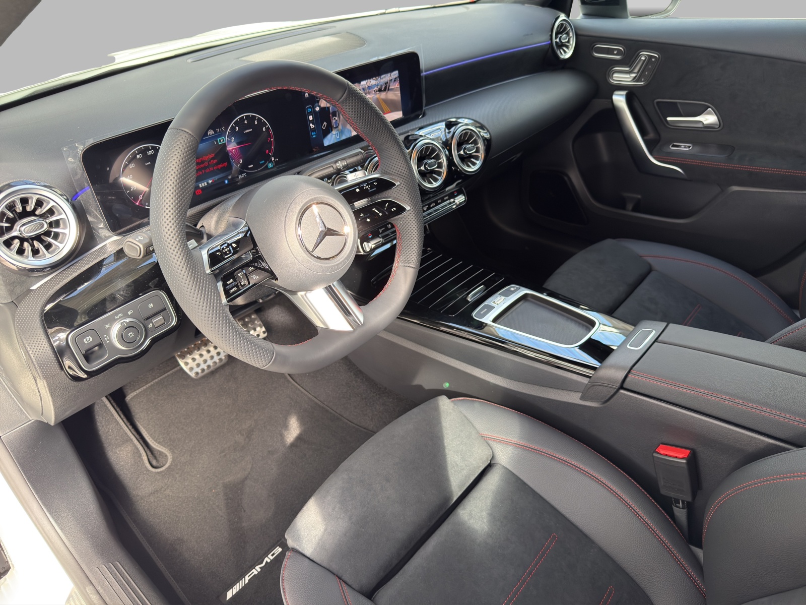 MERCEDES-BENZ A 200 Night Star 7G-DCT - 9