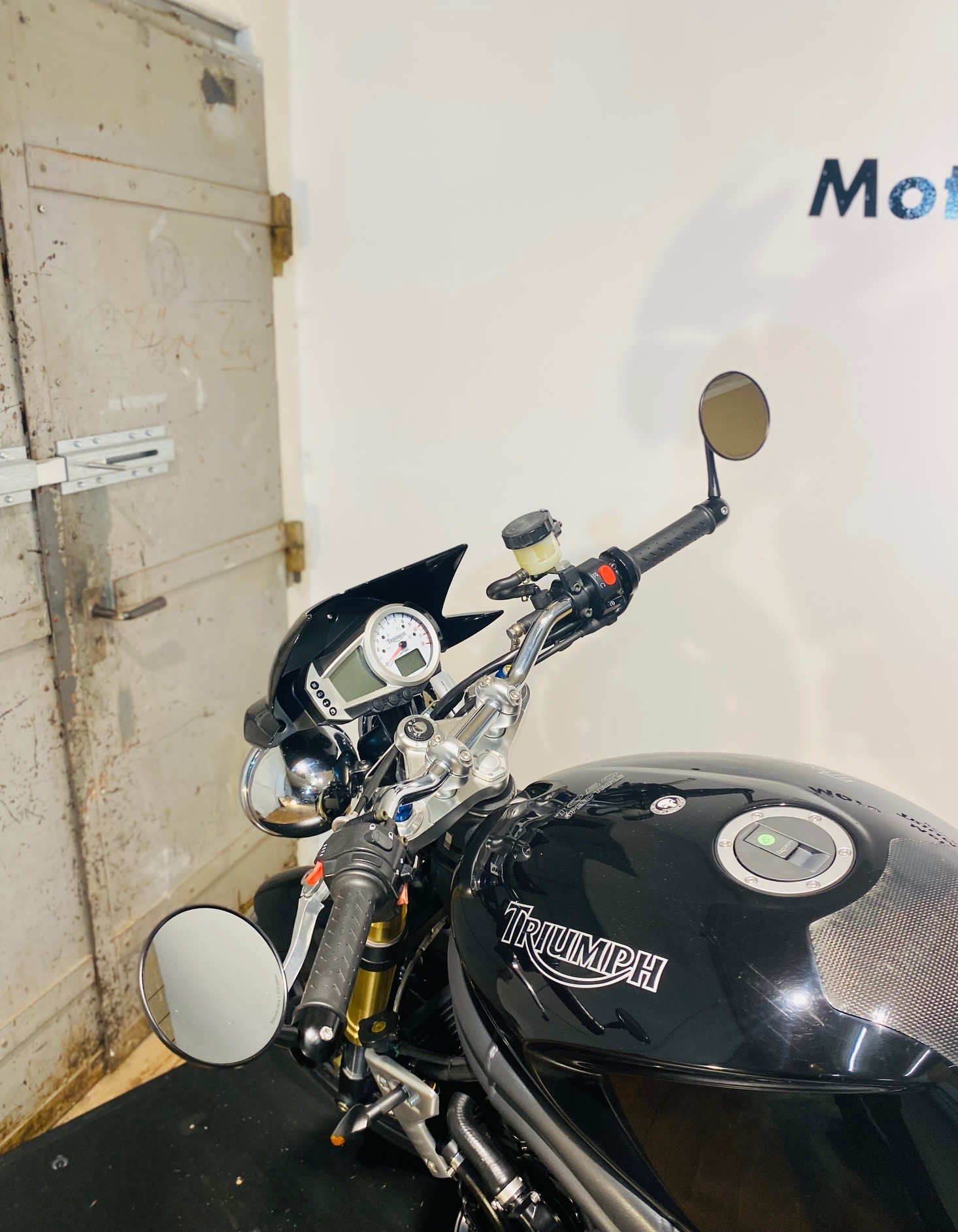 TRIUMPH Speed Triple 1050 - 8