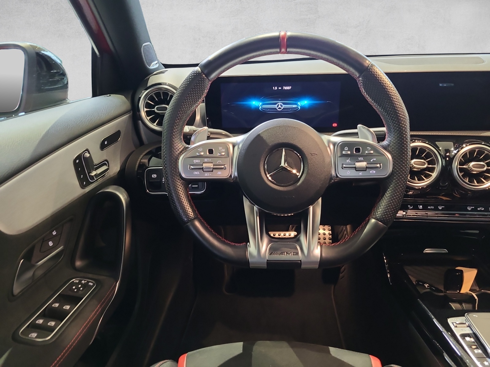MERCEDES-BENZ A 35 AMG 4Matic Speedshift - 13