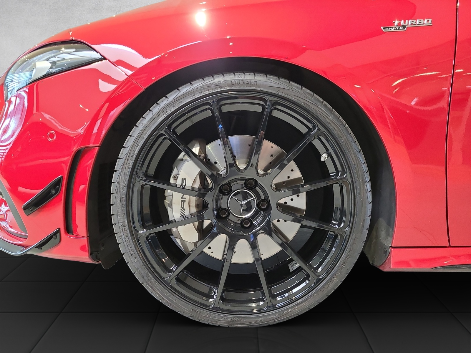 MERCEDES-BENZ A 35 AMG 4Matic Speedshift - 10