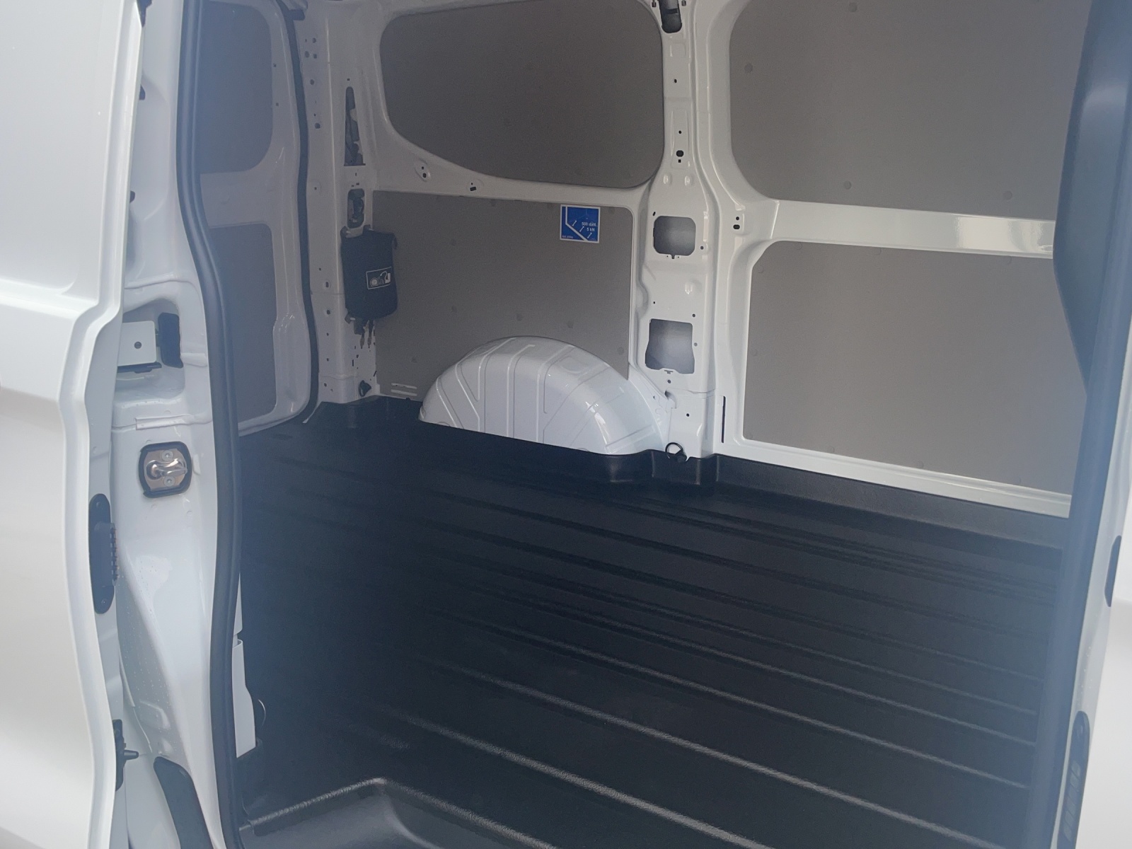 FORD Transit C Van 300 L1 2.0 EcoBlue 136 Trend - 9