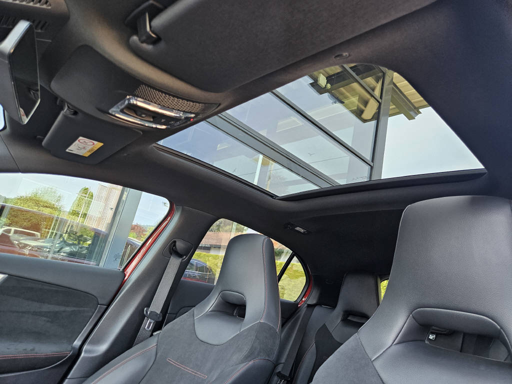 MERCEDES-BENZ A 250 4Matic AMG Line - 5