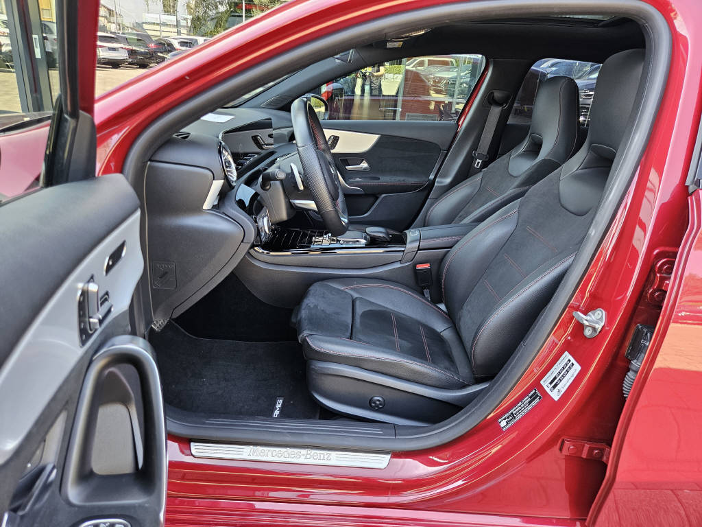 MERCEDES-BENZ A 250 4Matic AMG Line - 6