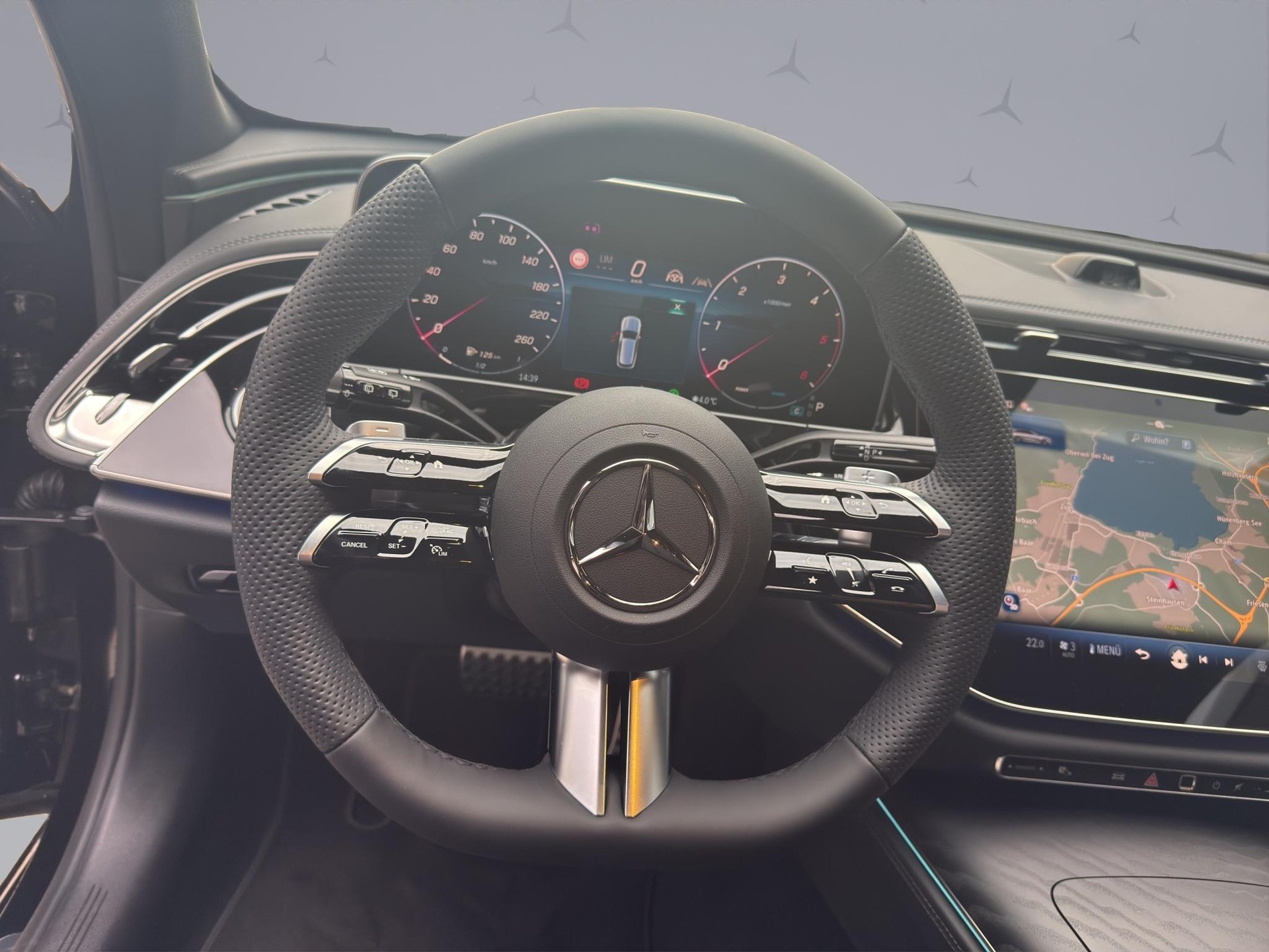 MERCEDES-BENZ E 220 d AMG Line 4matic Kombi - 11