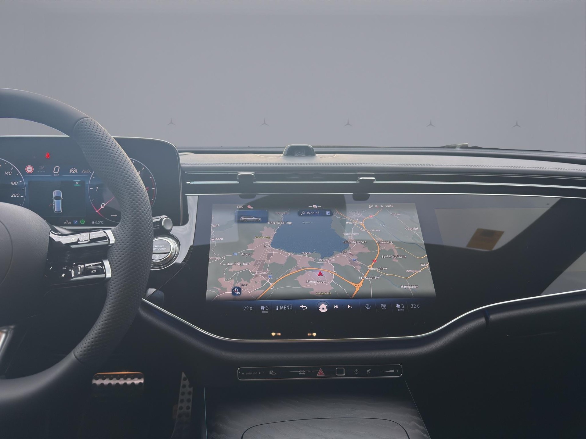 MERCEDES-BENZ E 220 d AMG Line 4matic Kombi - 15