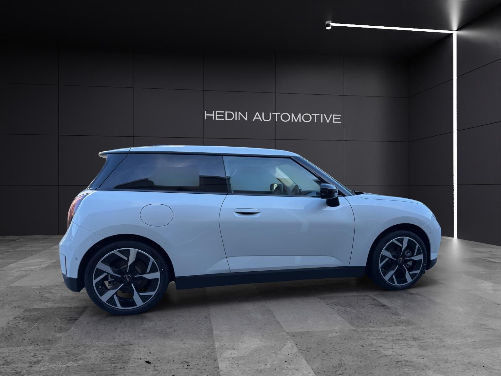 MINI J01 Cooper SE - 6