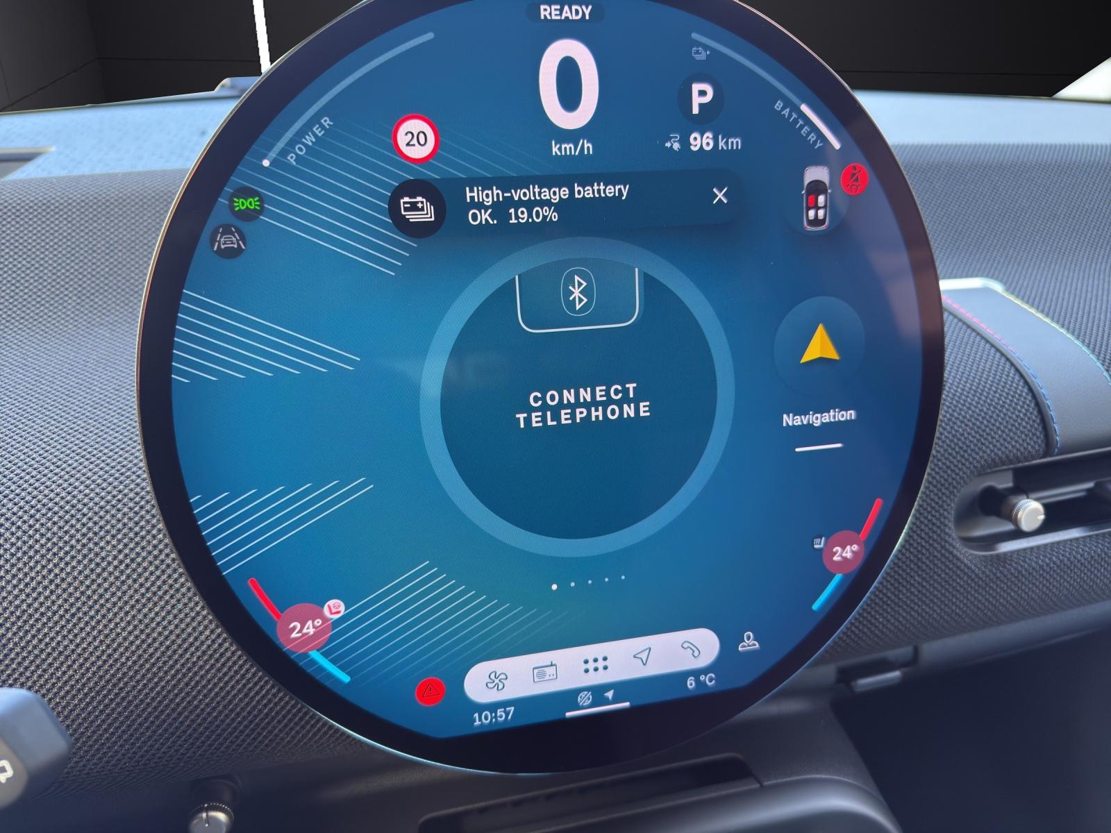 MINI J01 Cooper SE - 19