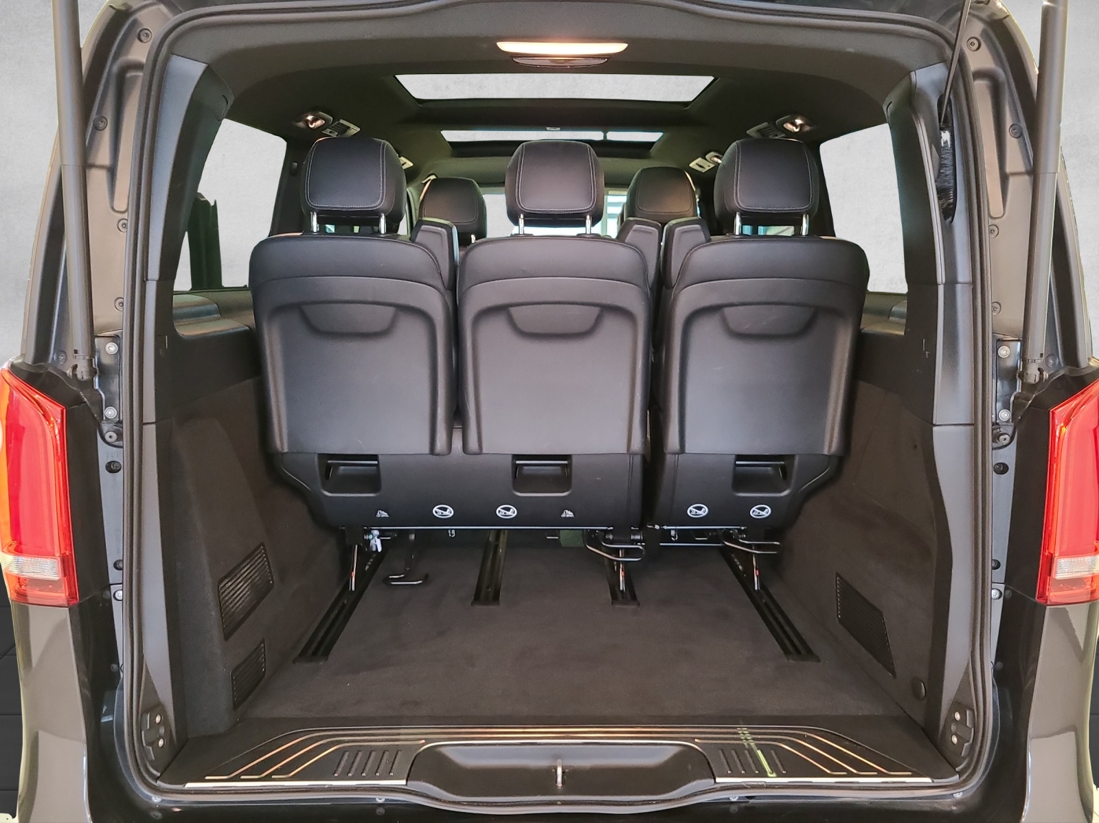 MERCEDES-BENZ V 300 d lang Avantgarde 4Matic 9G-Tronic - 14