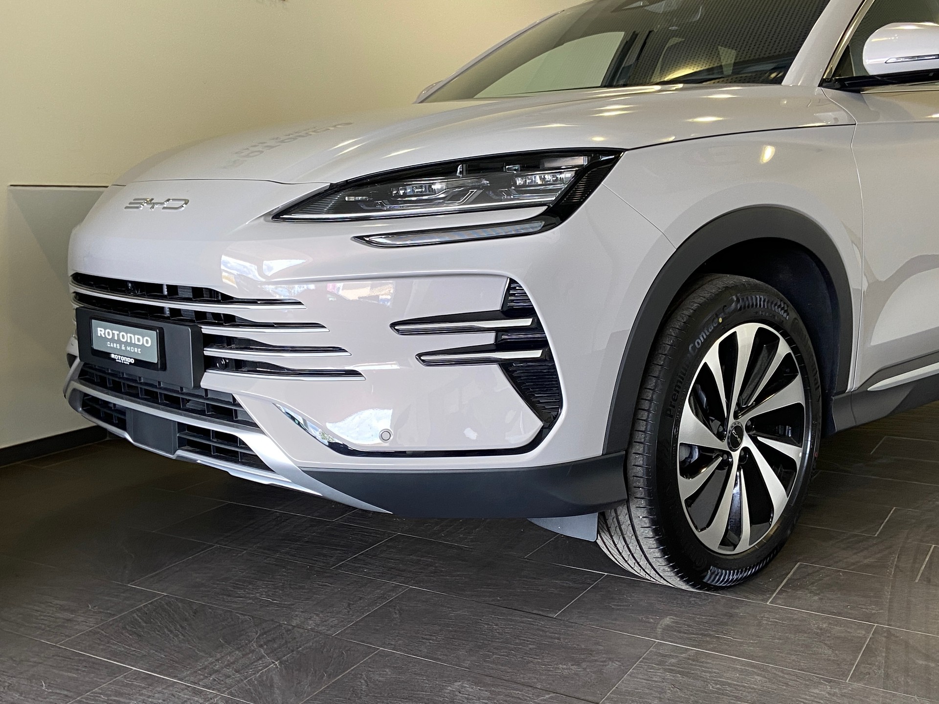 BYD Seal U DM-i Design AWD - 3