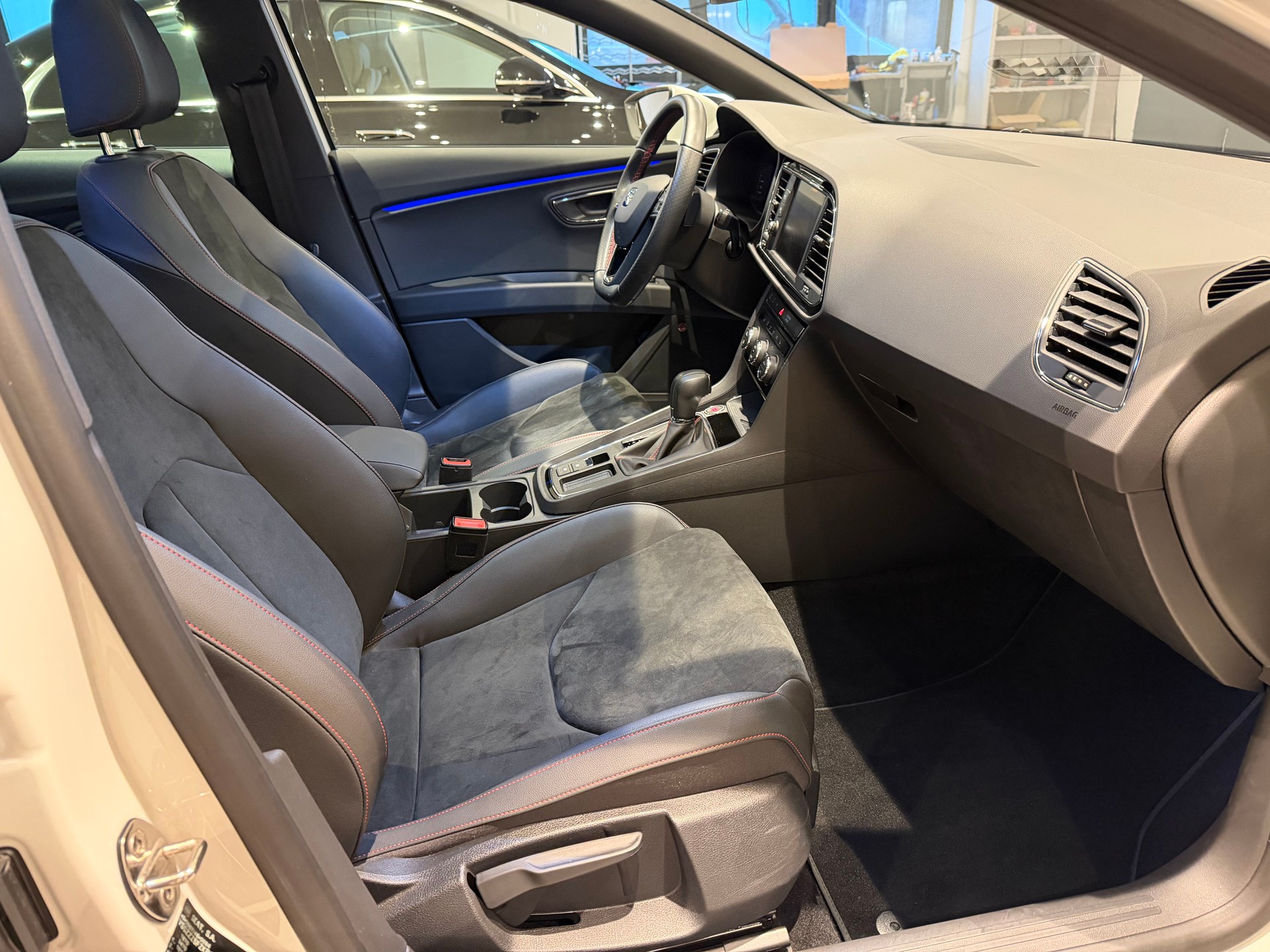 SEAT Leon 2.0 TSI FR DSG - 6