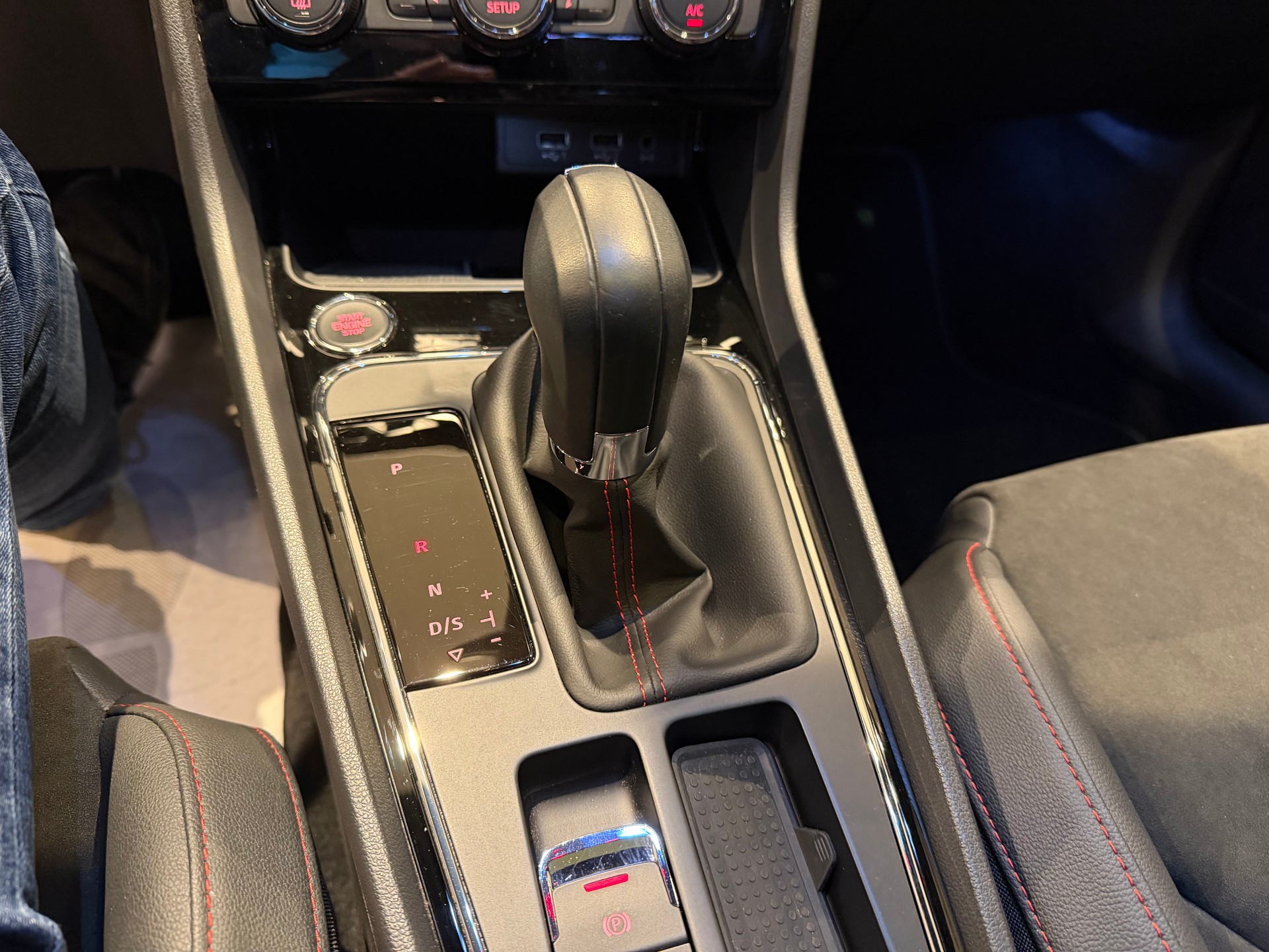 SEAT Leon 2.0 TSI FR DSG - 14