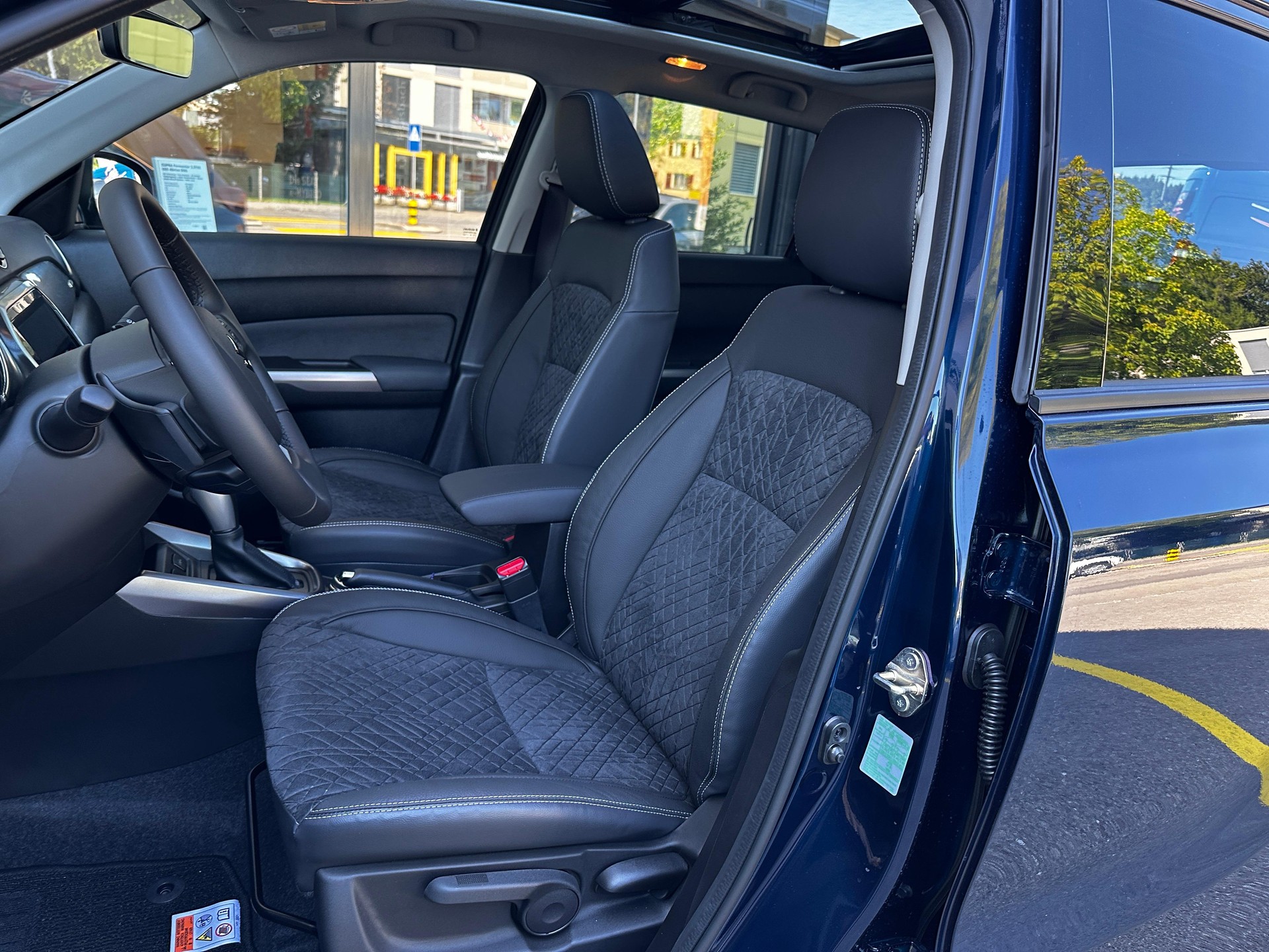 SUZUKI Vitara 1.4 T Compact Top Hybrid 4x4 - 9