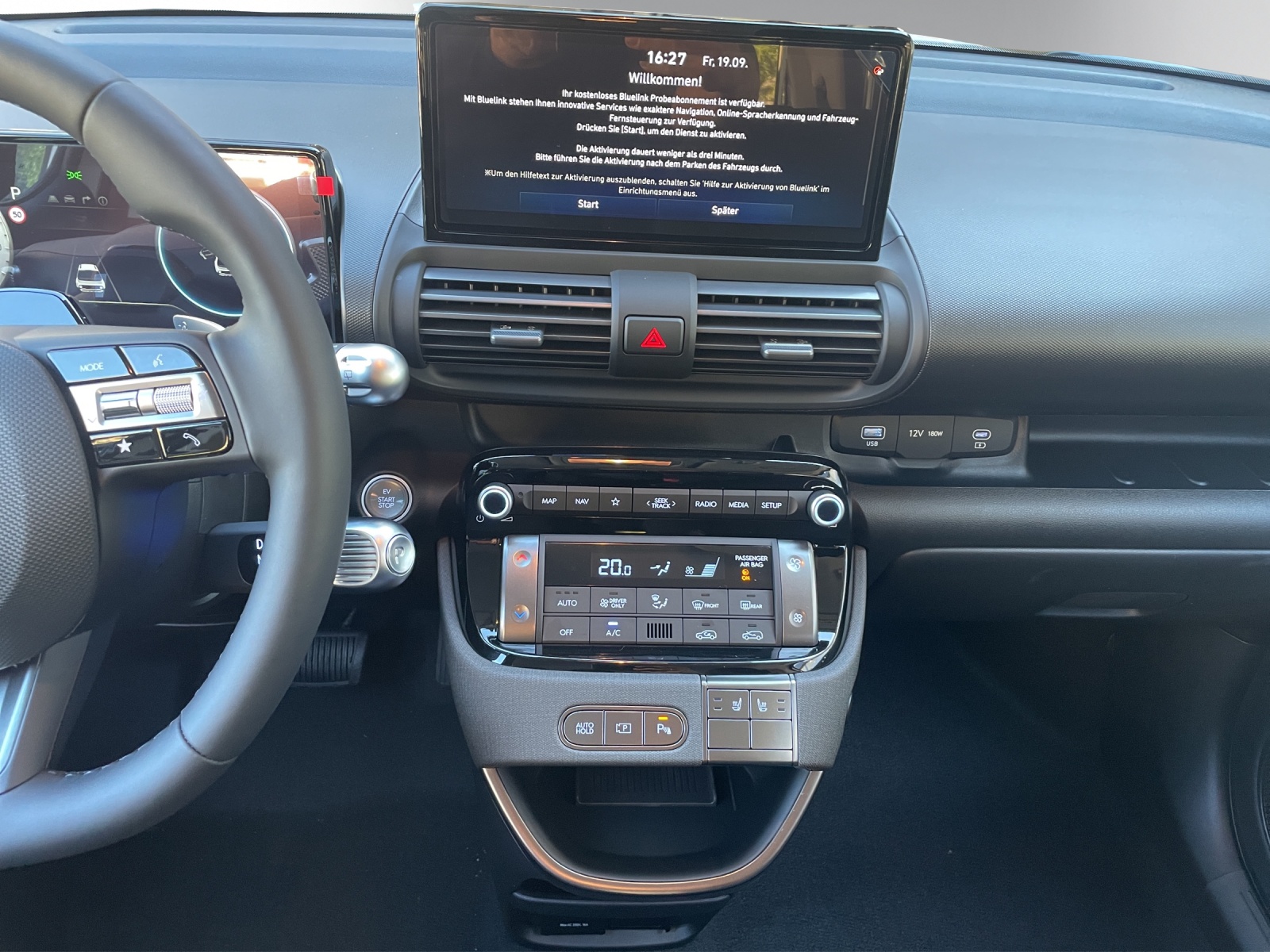 HYUNDAI Inster 49kWh Amplia - 9