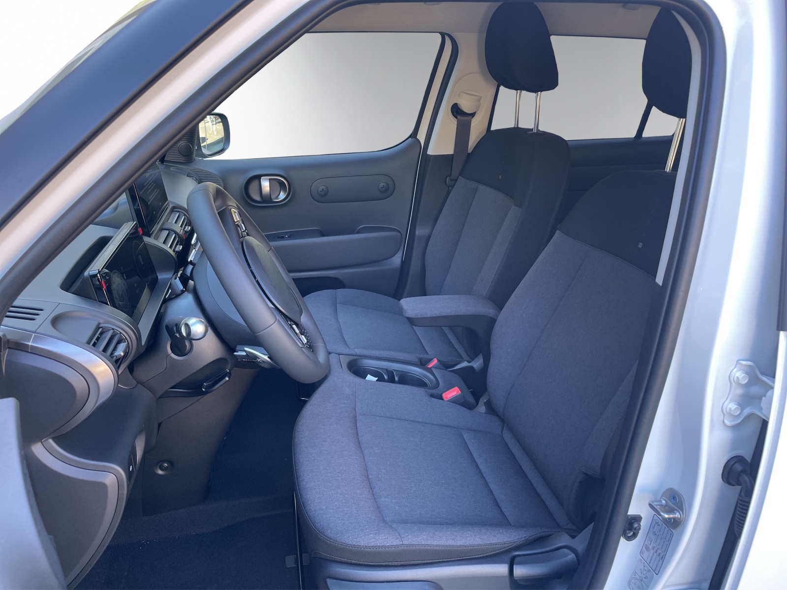 HYUNDAI Inster 49kWh Amplia - 5