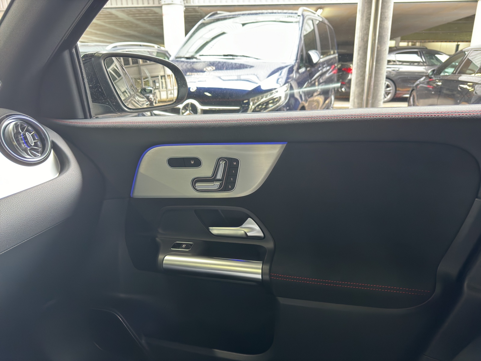 MERCEDES-BENZ GLA 200 Night Star 7G-DCT - 15