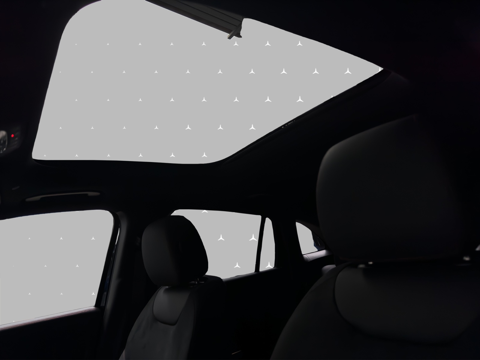 MERCEDES-BENZ GLA 200 Night Star 7G-DCT - 9