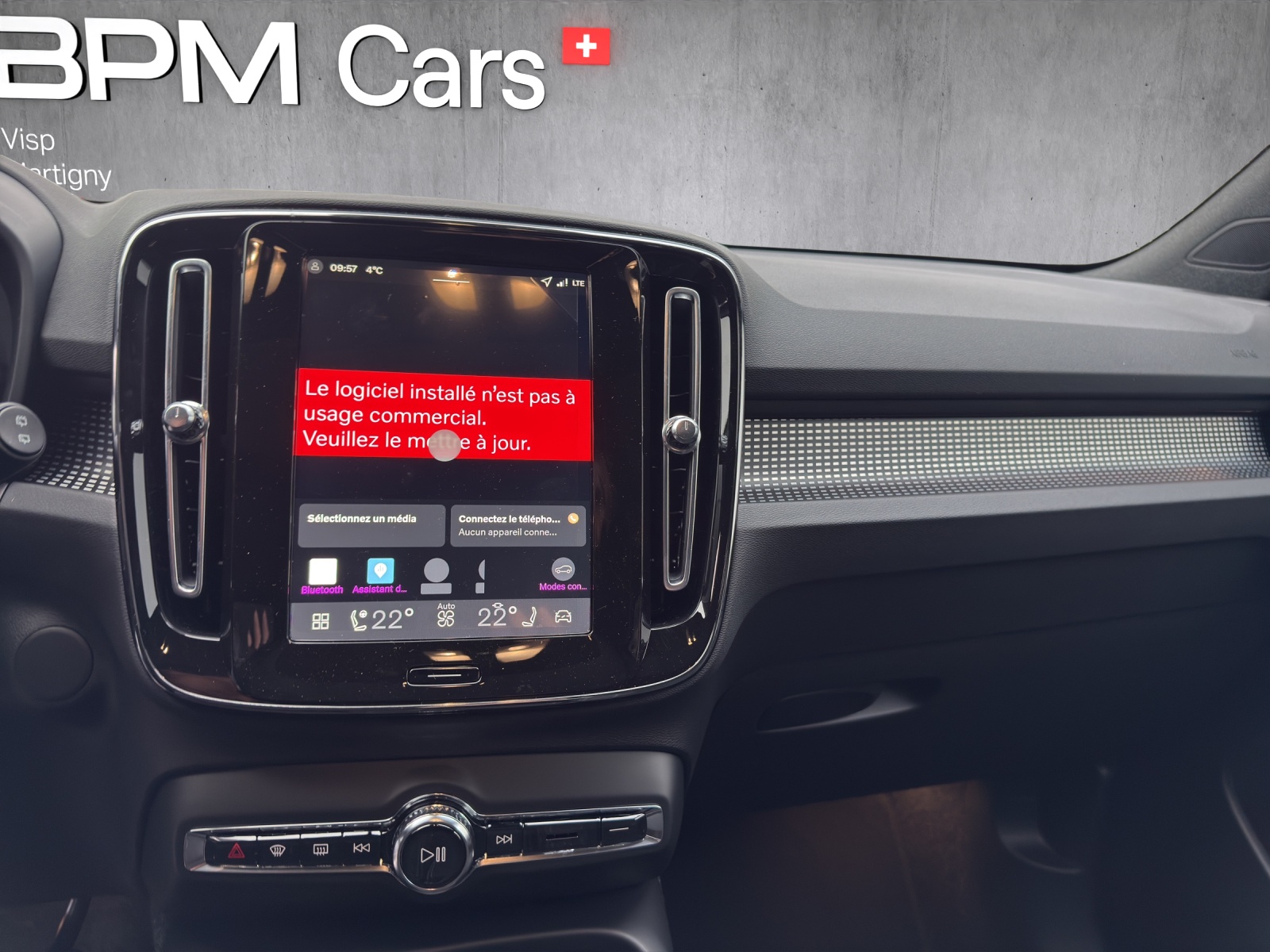 VOLVO EX40 82kWh Twin Motor AWD Ultra Xcentric Edition Premium - 12