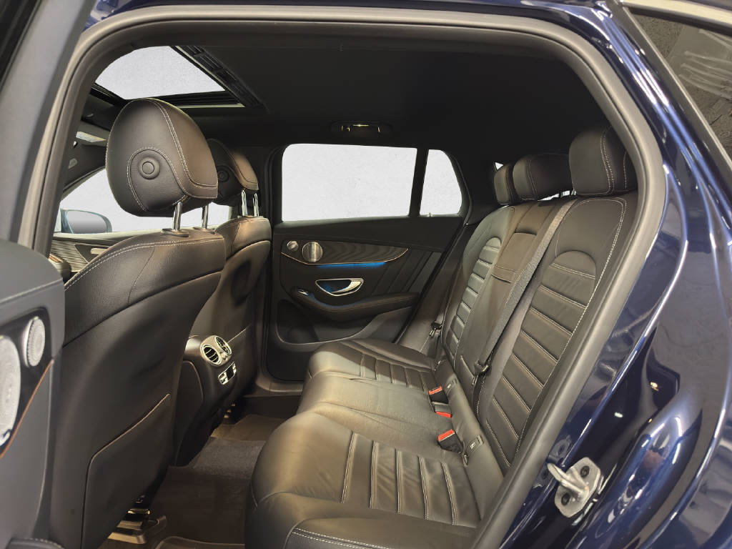MERCEDES-BENZ EQC 400 AMG Line 4Matic - 13