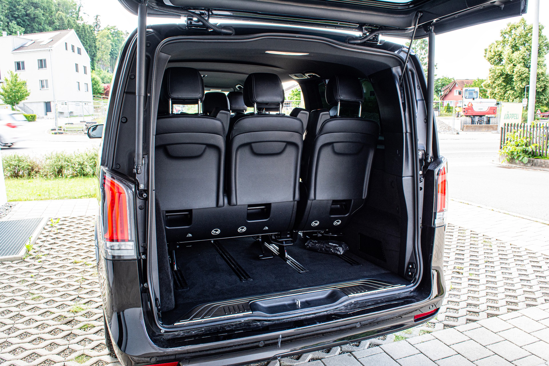 MERCEDES-BENZ V 300 d extralang Avantgarde 4Matic 9G-Tronic - 30