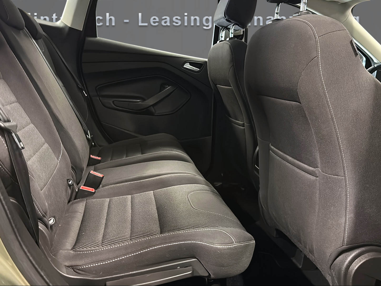 FORD Kuga 2.0 TDCi Carving 4WD PowerShift - 13